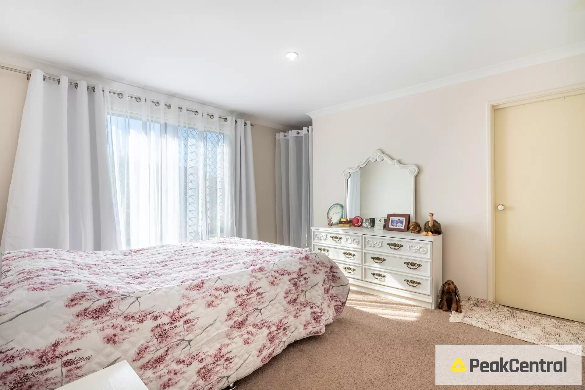 14A Springdale Boulevard, Secret Harbour For Lease by Peak Central Property Group - image 1