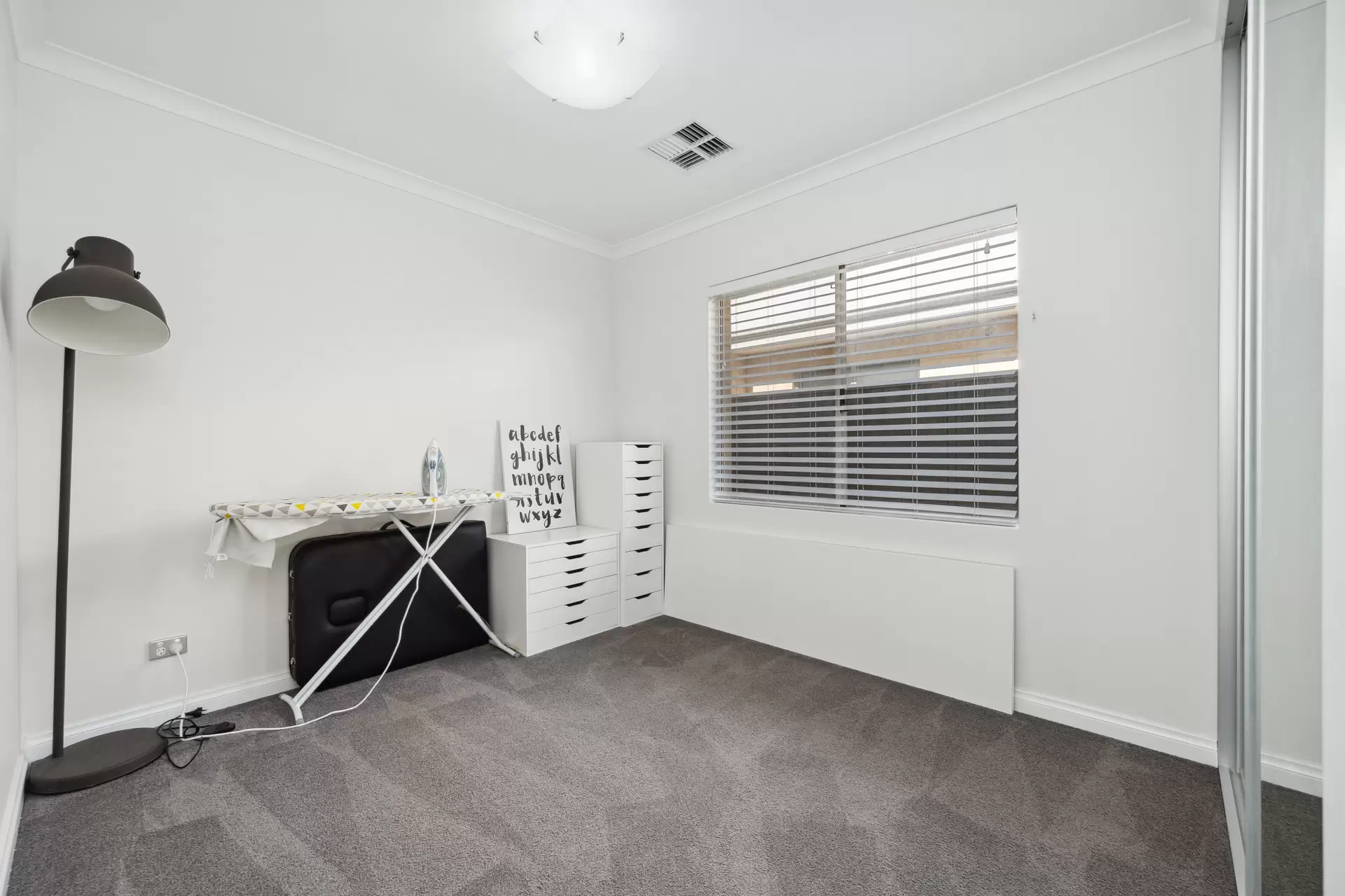 14 Bronzite Road, Treeby Sold by Peak Central Property Group - image 1