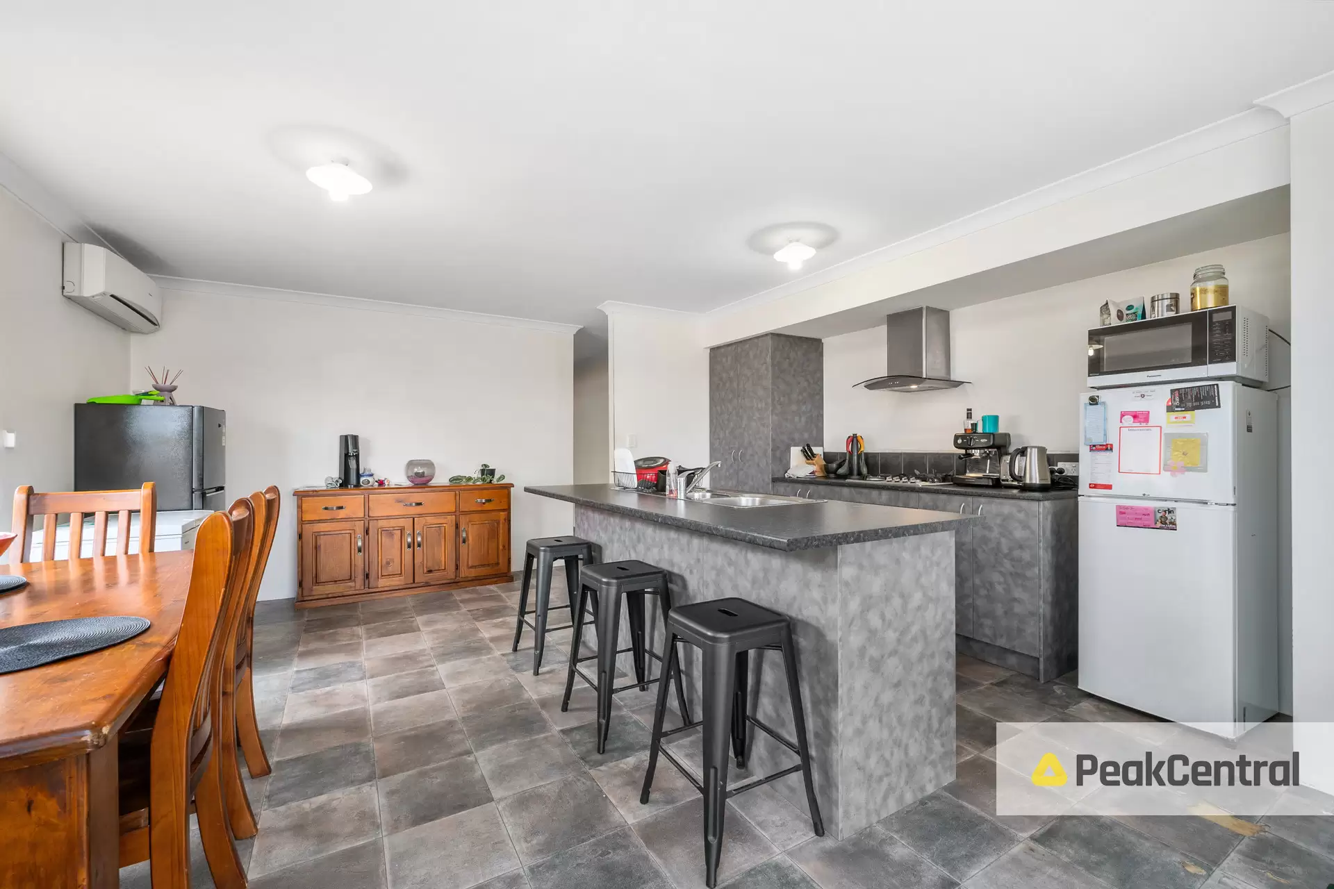 92 Durango Turn, Aubin Grove Sold by Peak Central Property Group - image 2