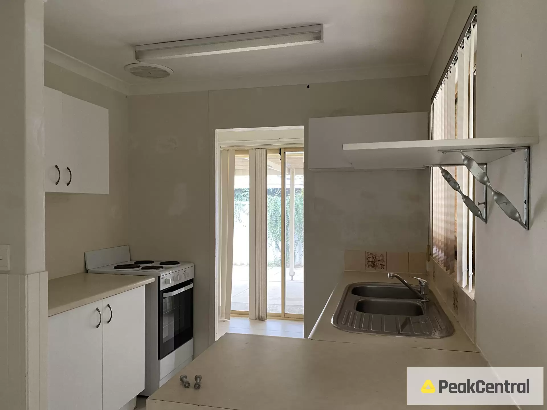 30 Candish Grove, Seville Grove Sold by Peak Central Property Group - image 1