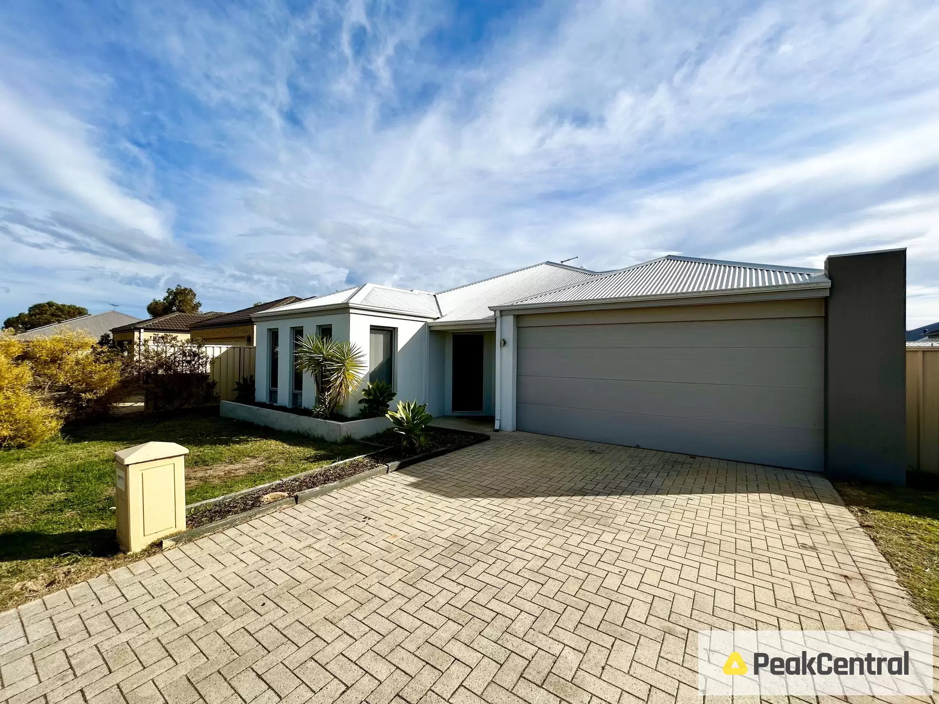 5 Lacrosse Vista, Secret Harbour Sold by Peak Central Property Group - image 1