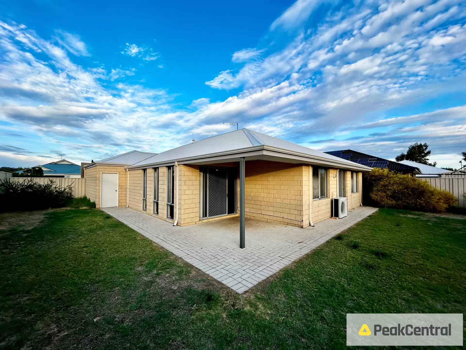 5 Lacrosse Vista, Secret Harbour Sold by Peak Central Property Group - image 1