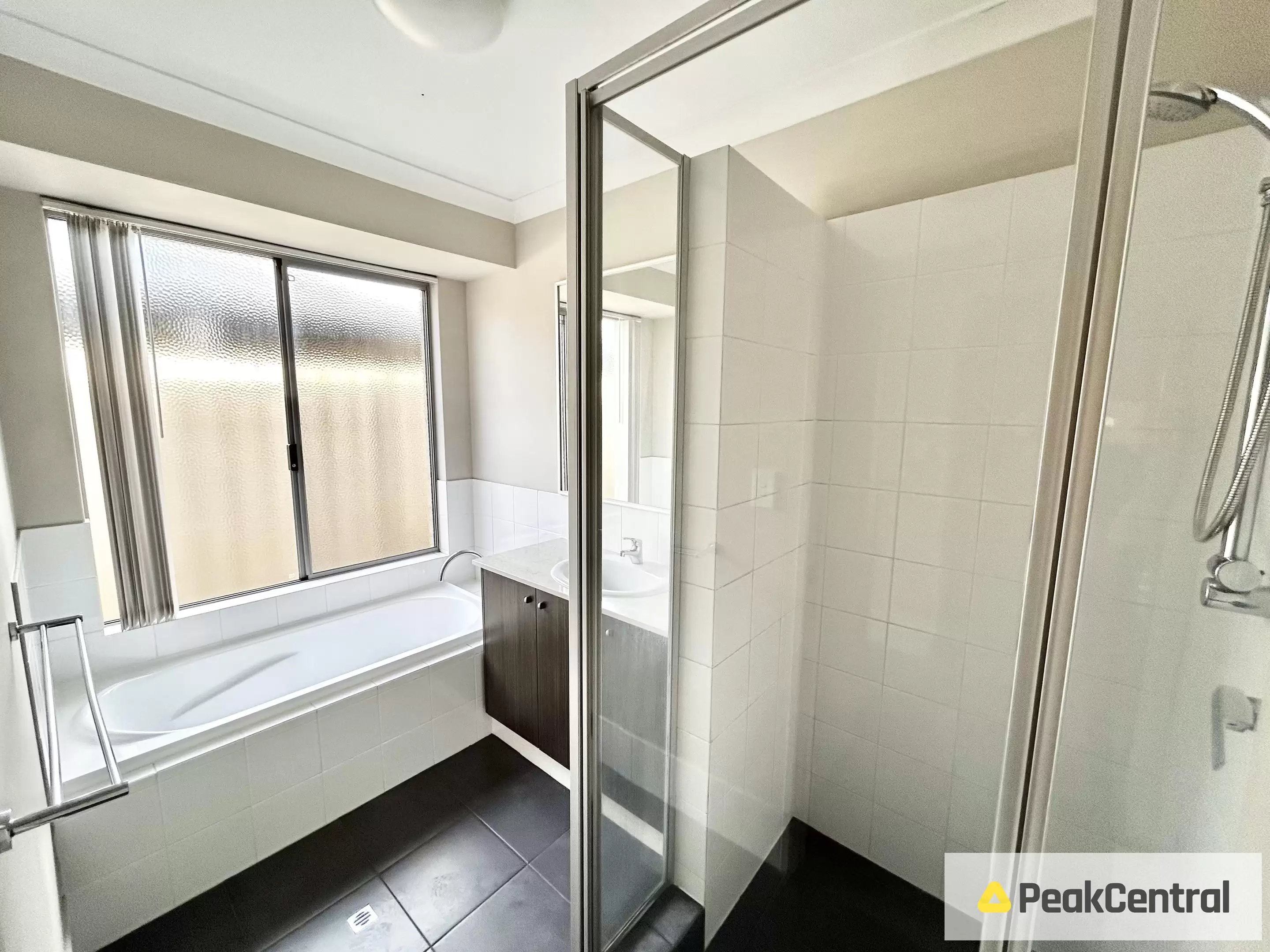 5 Lacrosse Vista, Secret Harbour Sold by Peak Central Property Group - image 9