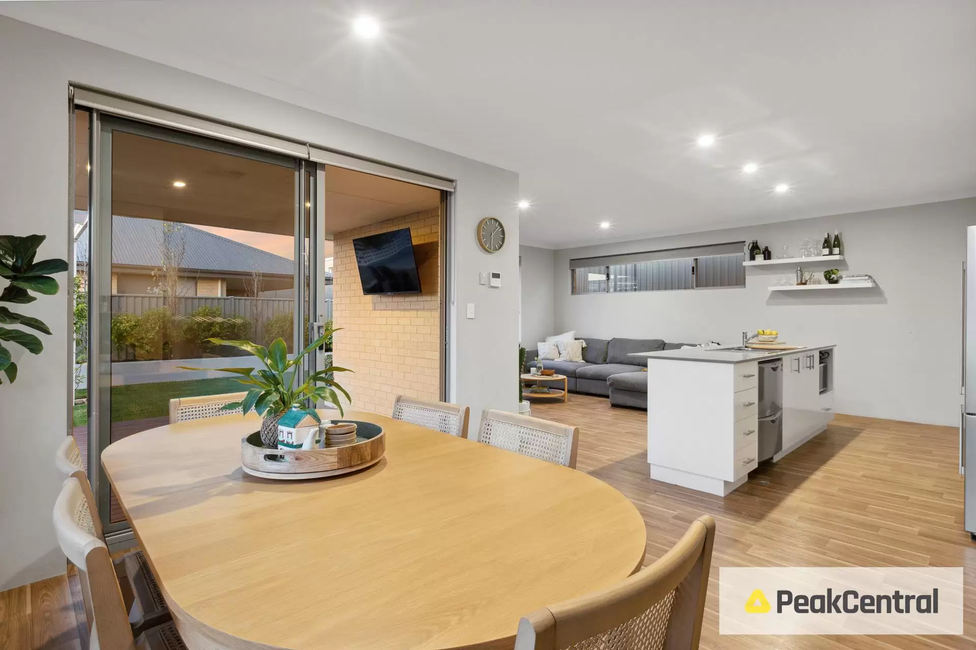 56 Tiliqua Crescent, Wandi Sold by Peak Central Property Group - image 5