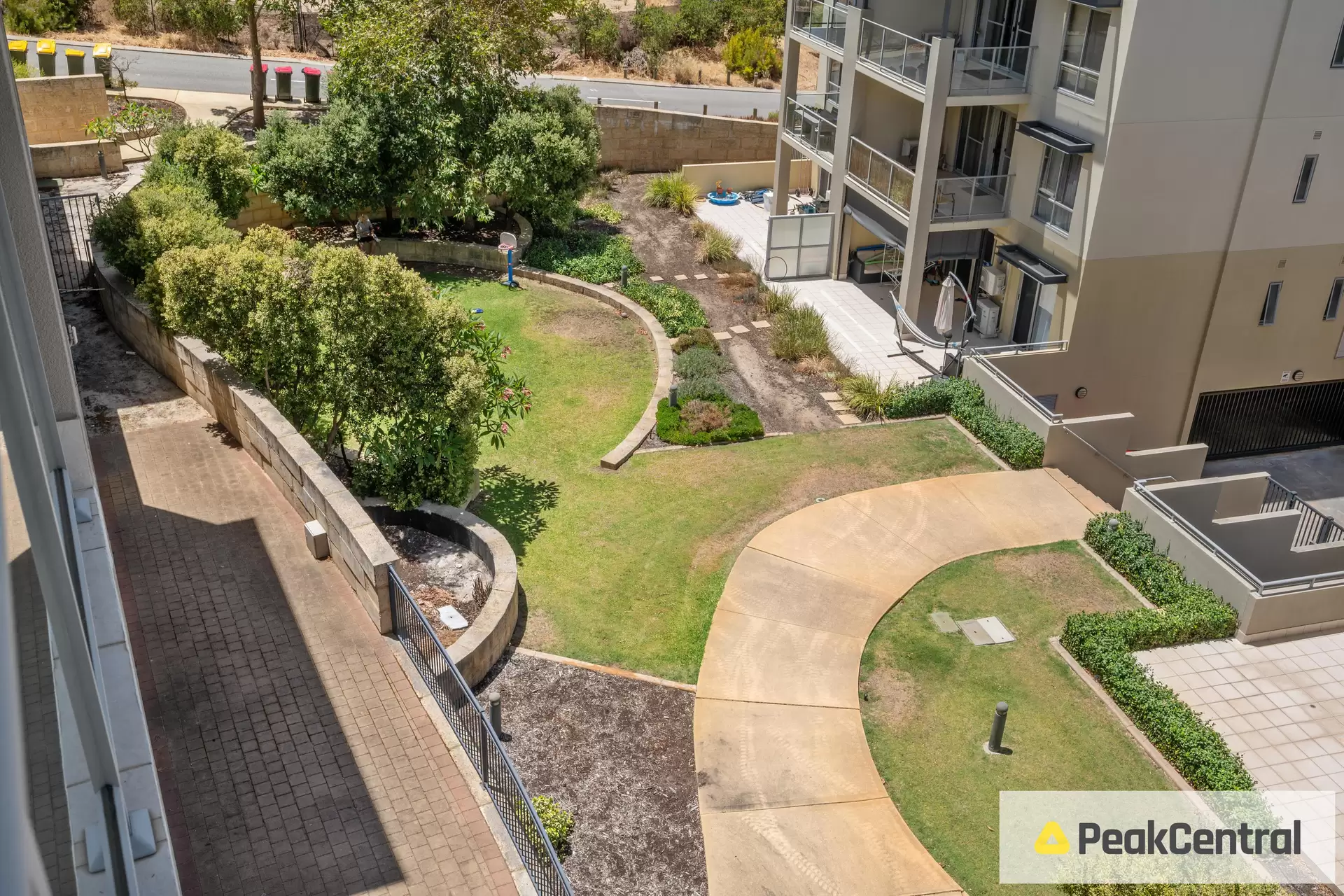 18/105 Wentworth Parade, Success Sold by Peak Central Property Group - image 1