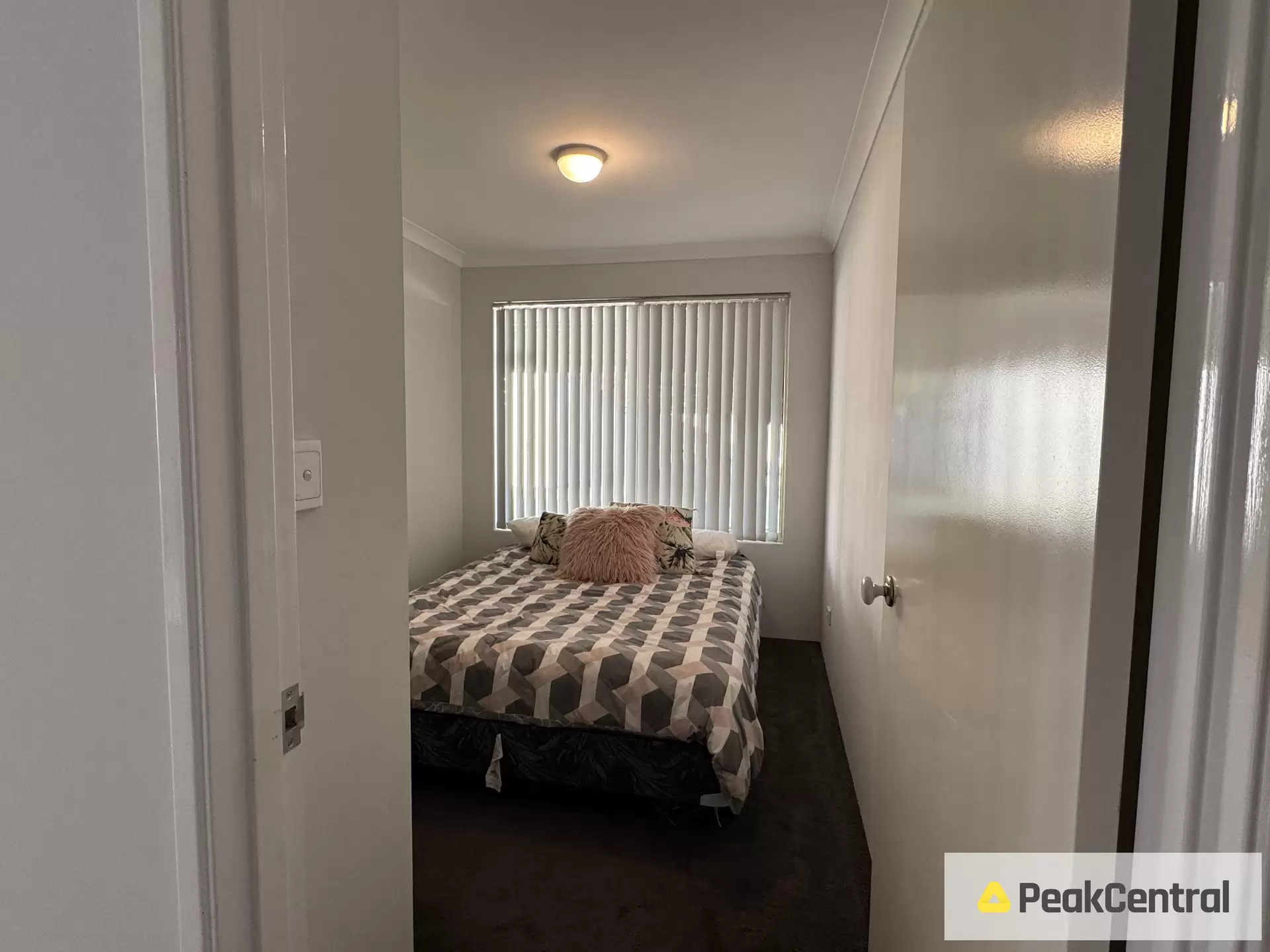 17 St Andrews Loop, Cooloongup Sold by Peak Central Property Group - image 1