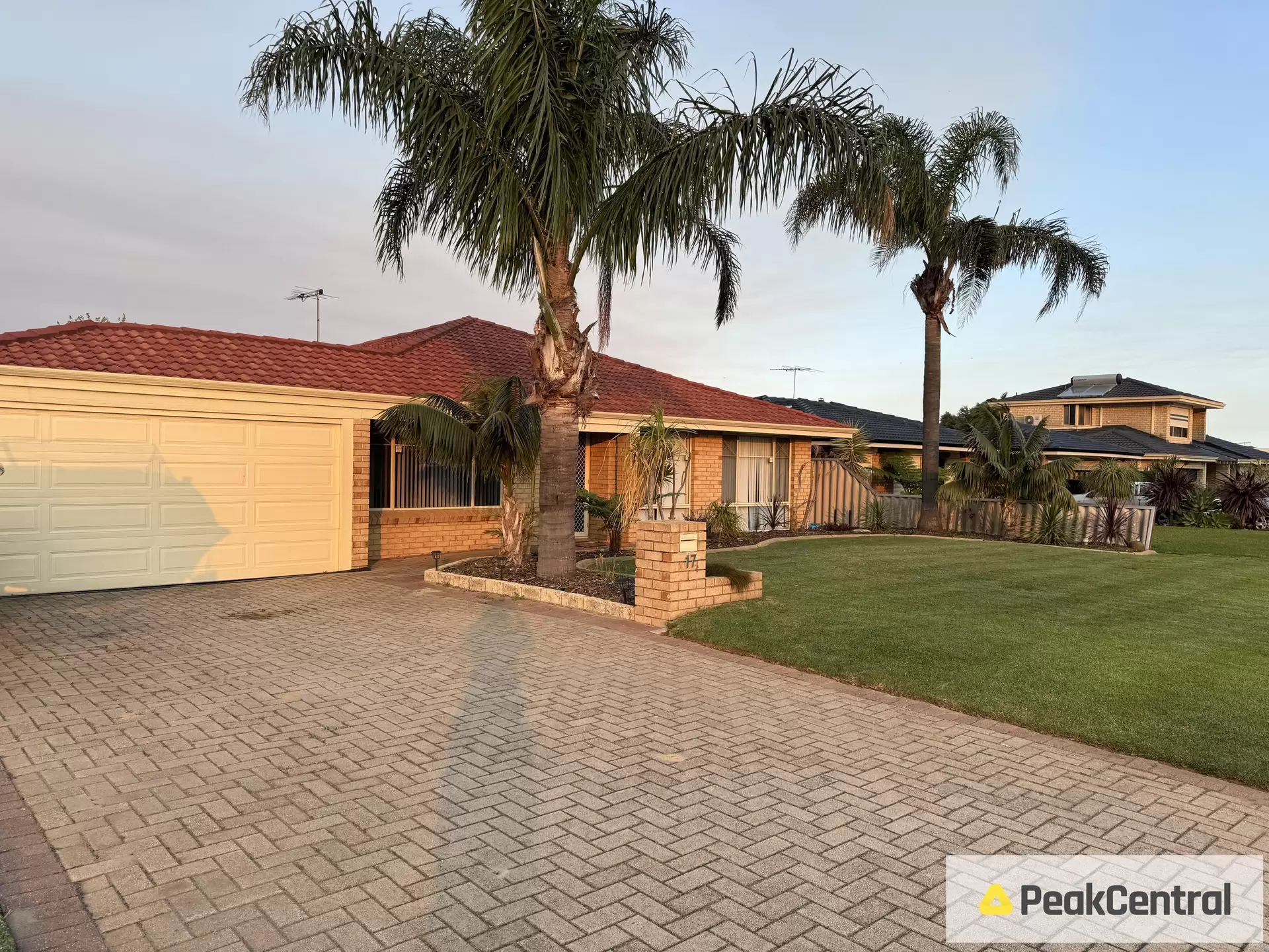 17 St Andrews Loop, Cooloongup Sold by Peak Central Property Group - image 1