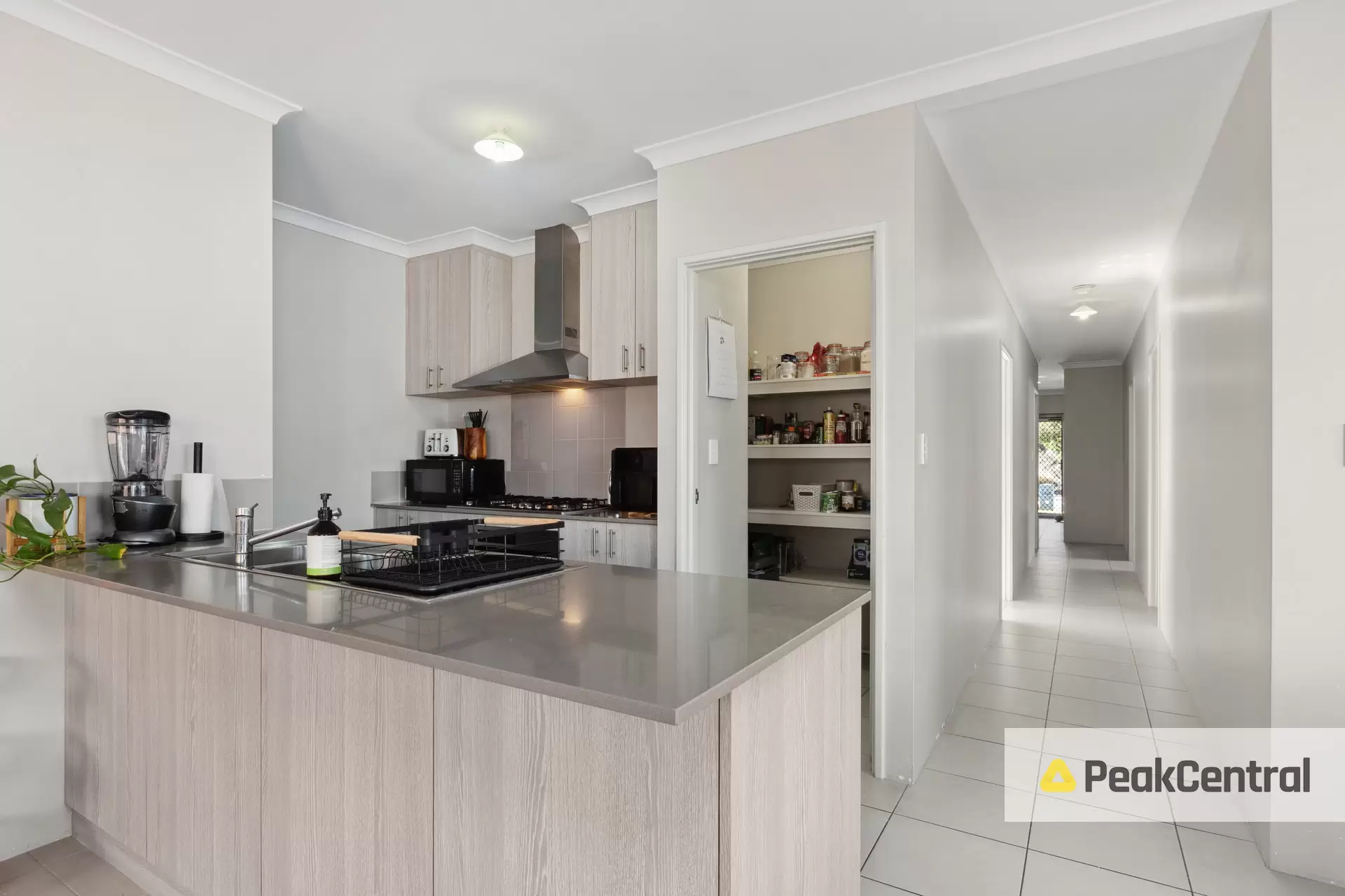 18 Needlewood Loop, Wandi Sold by Peak Central Property Group - image 2