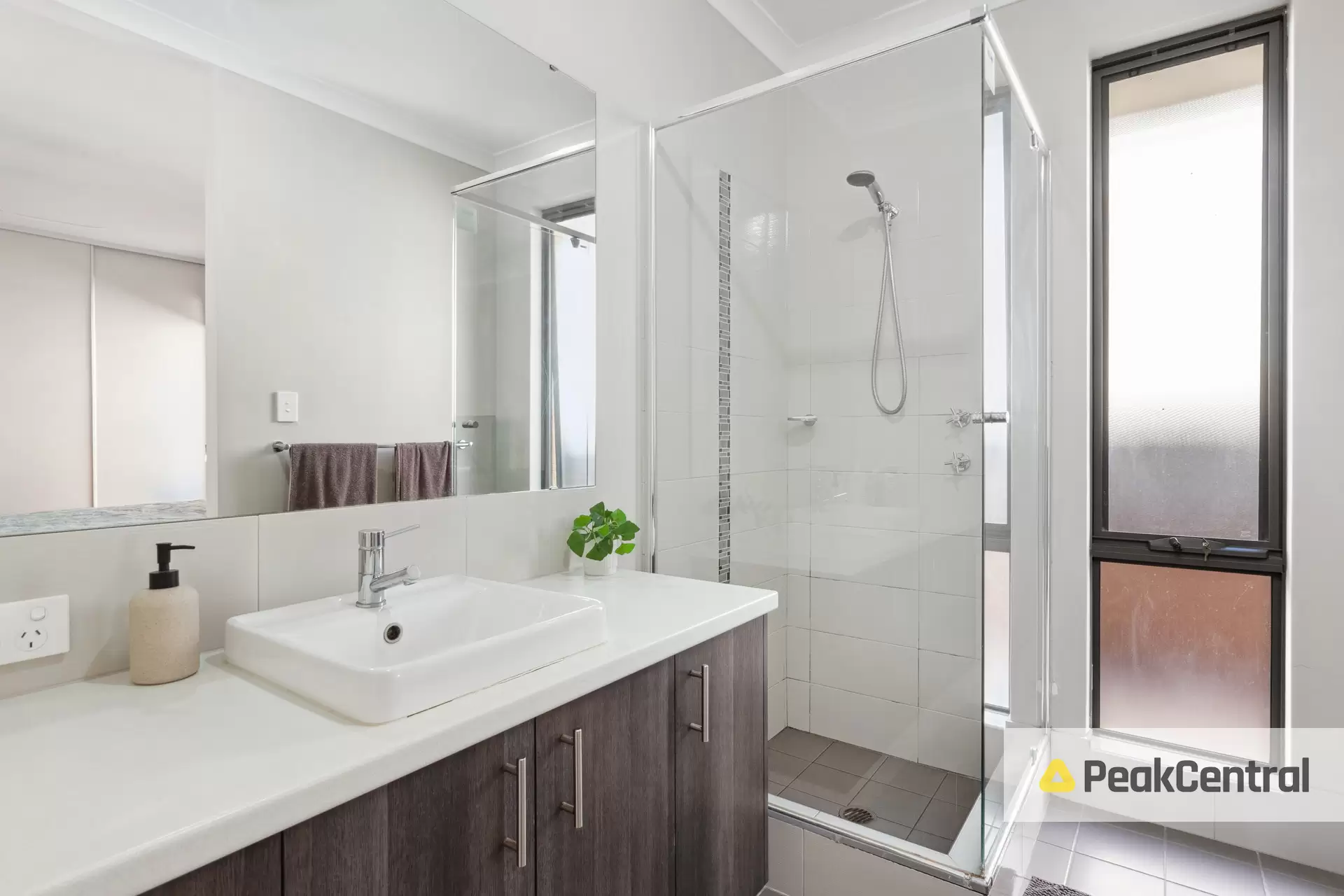 18 Needlewood Loop, Wandi Sold by Peak Central Property Group - image 10