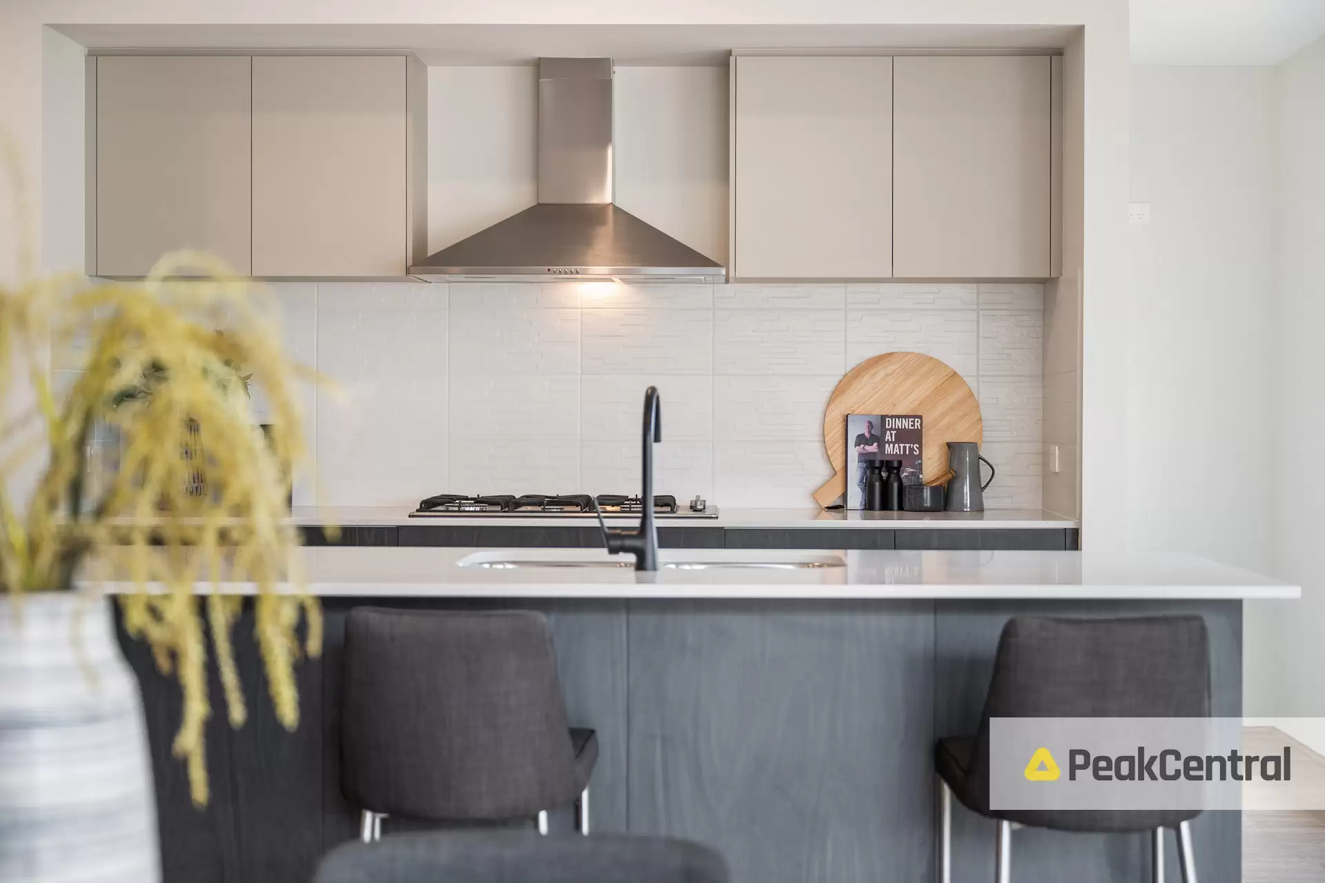 18 Raffles Way, Golden Bay Sold by Peak Central Property Group - image 11