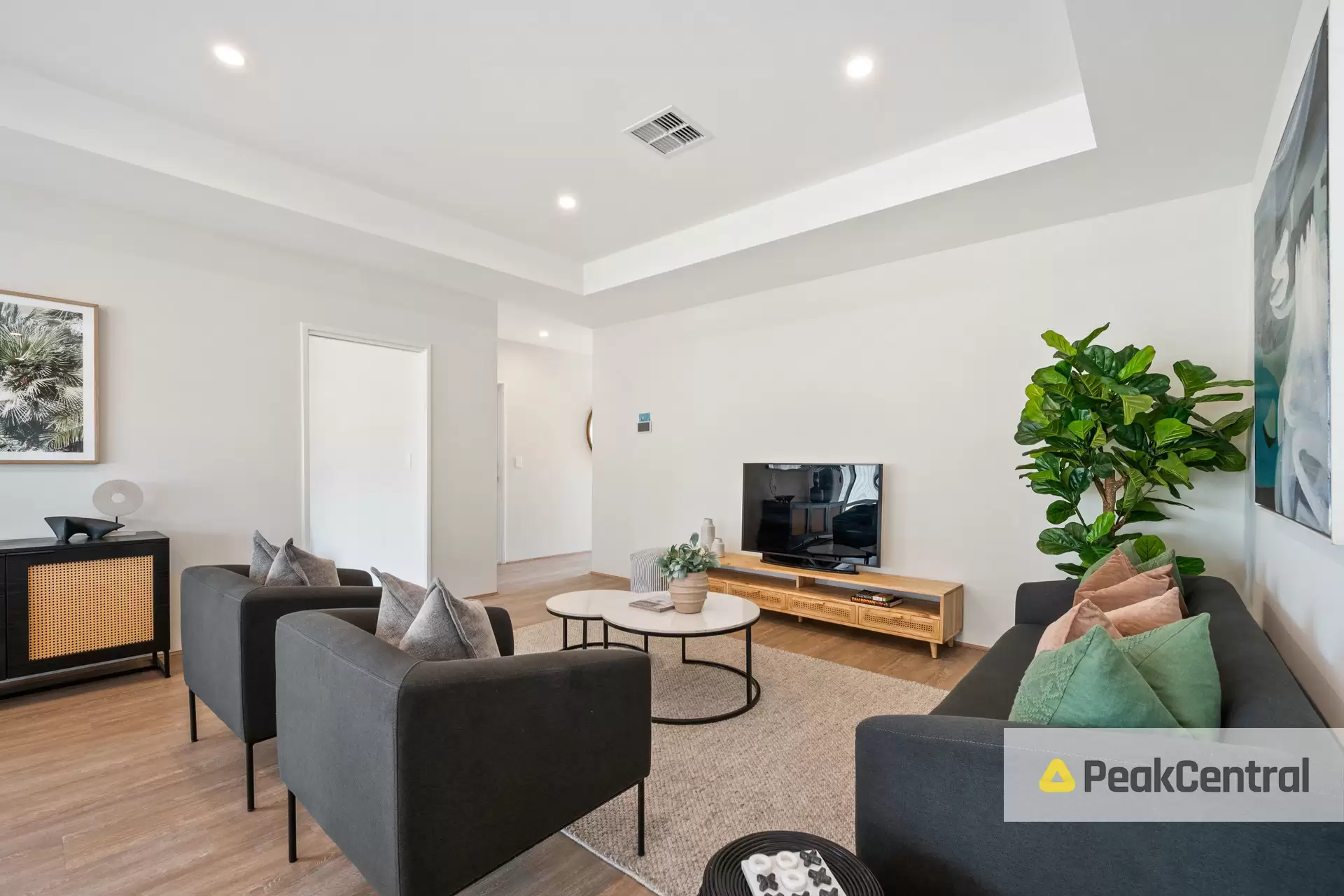 18 Raffles Way, Golden Bay Sold by Peak Central Property Group - image 5