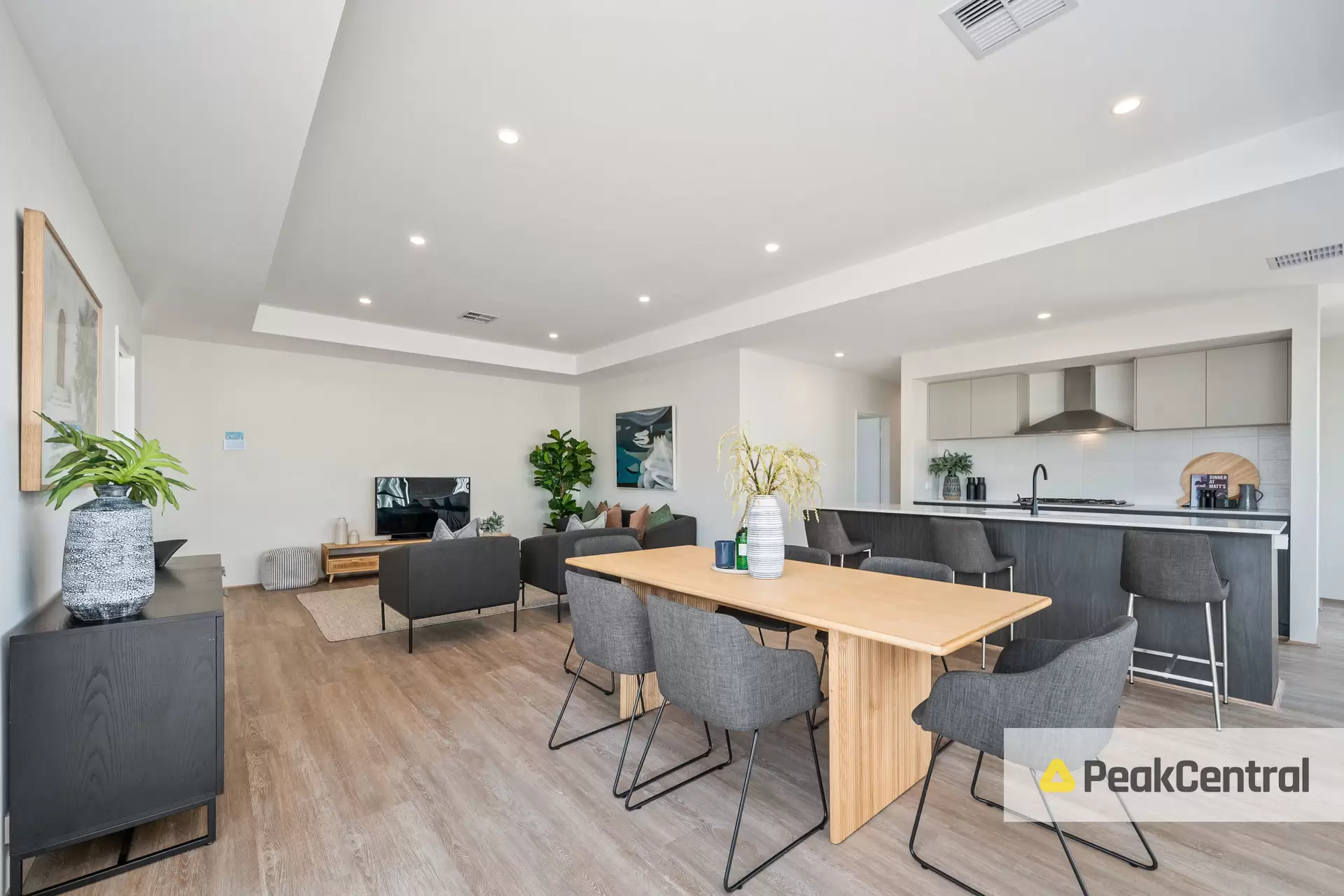 18 Raffles Way, Golden Bay Sold by Peak Central Property Group - image 3