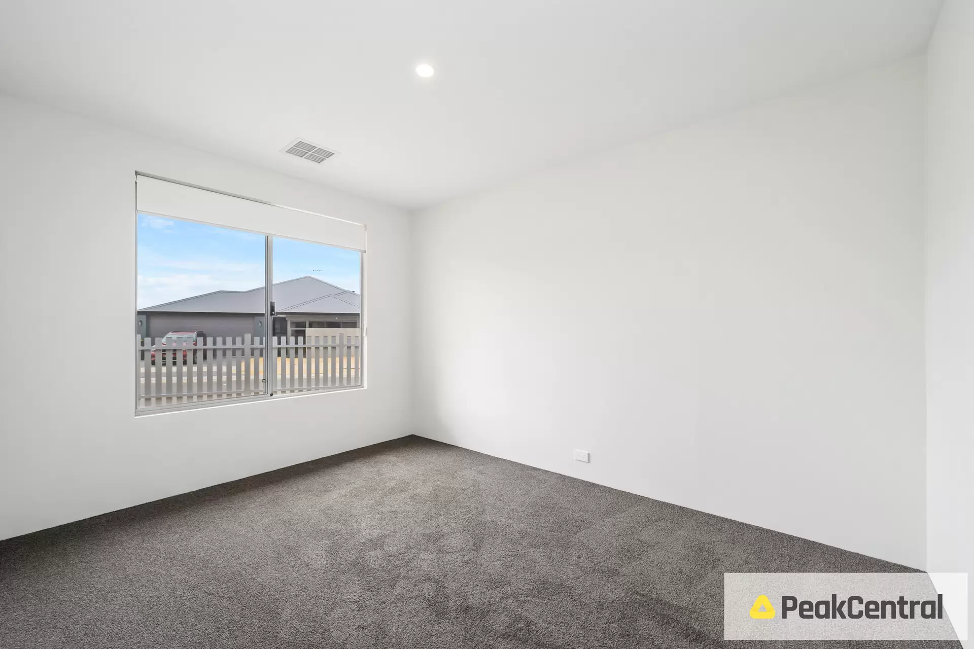 18 Raffles Way, Golden Bay Sold by Peak Central Property Group - image 1