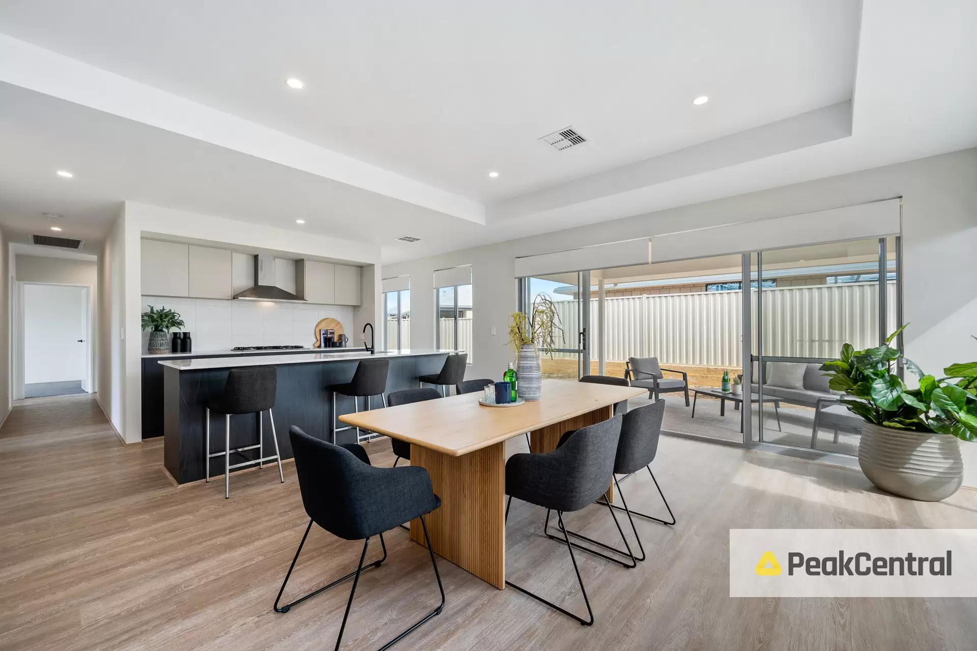 18 Raffles Way, Golden Bay Sold by Peak Central Property Group - image 8