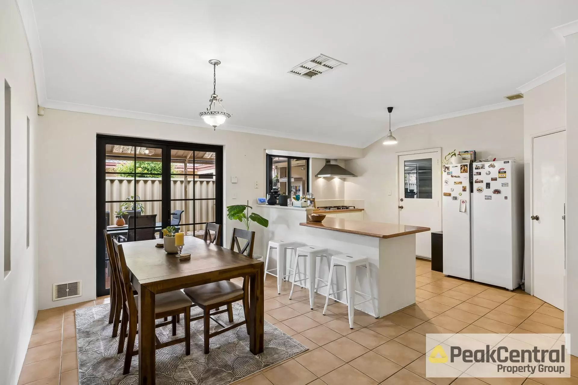 23 Avon Crescent, Atwell Leased by Peak Central Property Group - image 4