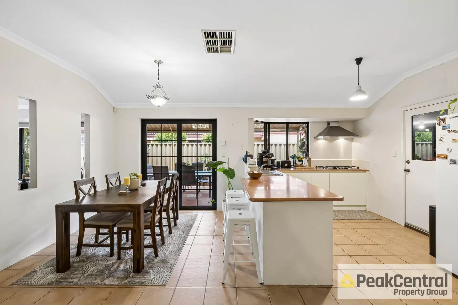 23 Avon Crescent, Atwell Leased by Peak Central Property Group - image 2