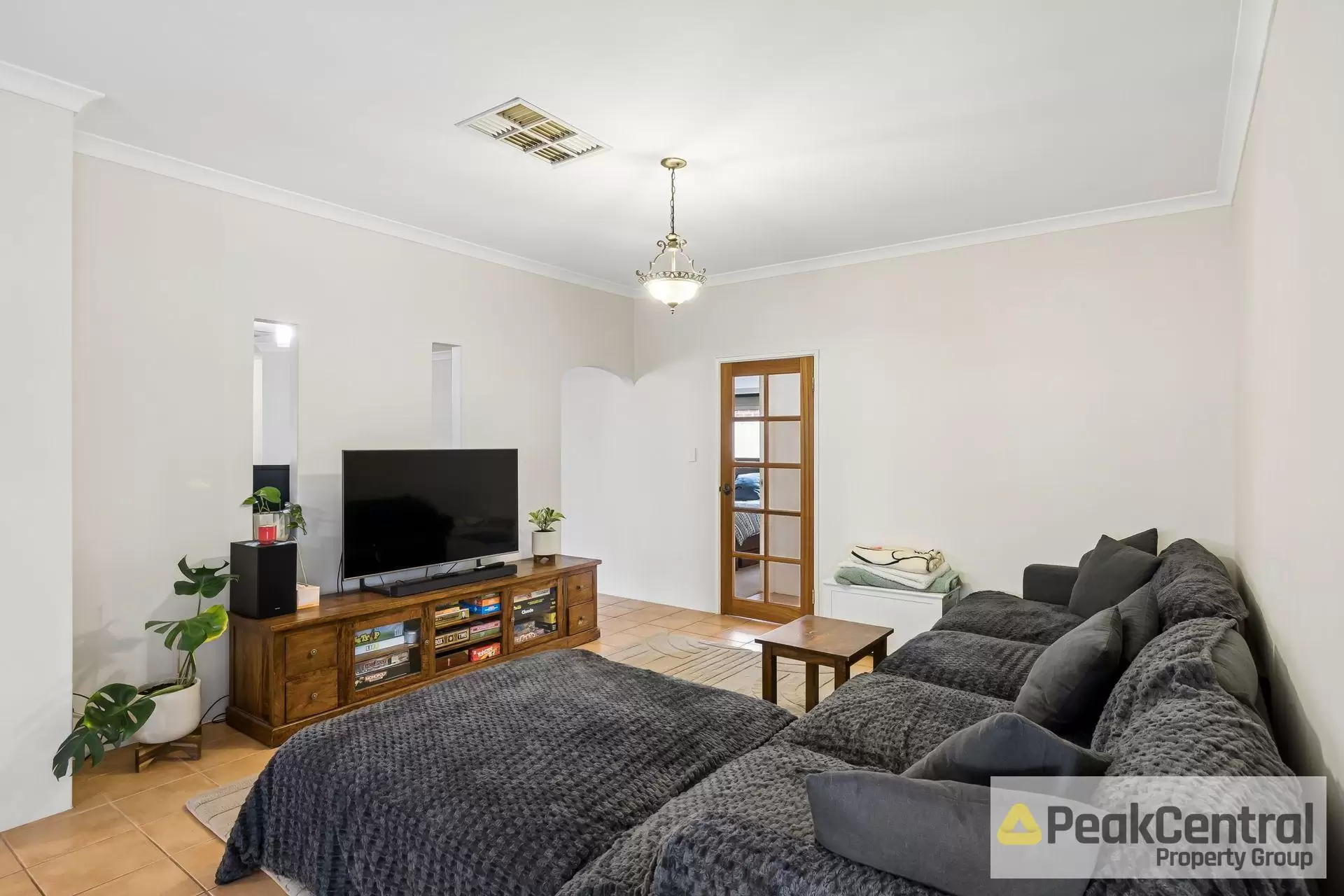 23 Avon Crescent, Atwell Leased by Peak Central Property Group - image 6