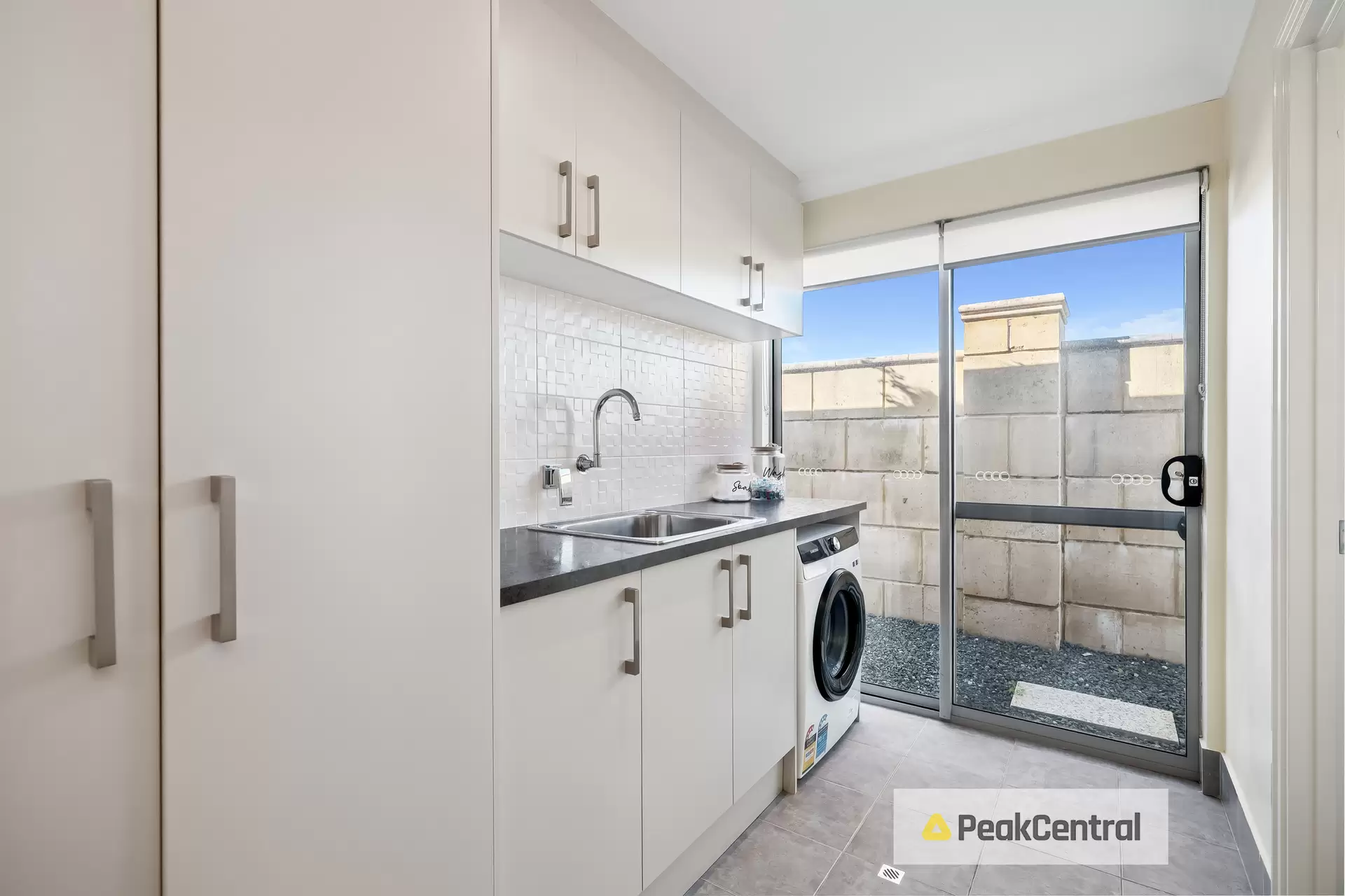 10 Hermitage View, Secret Harbour Sold by Peak Central Property Group - image 1