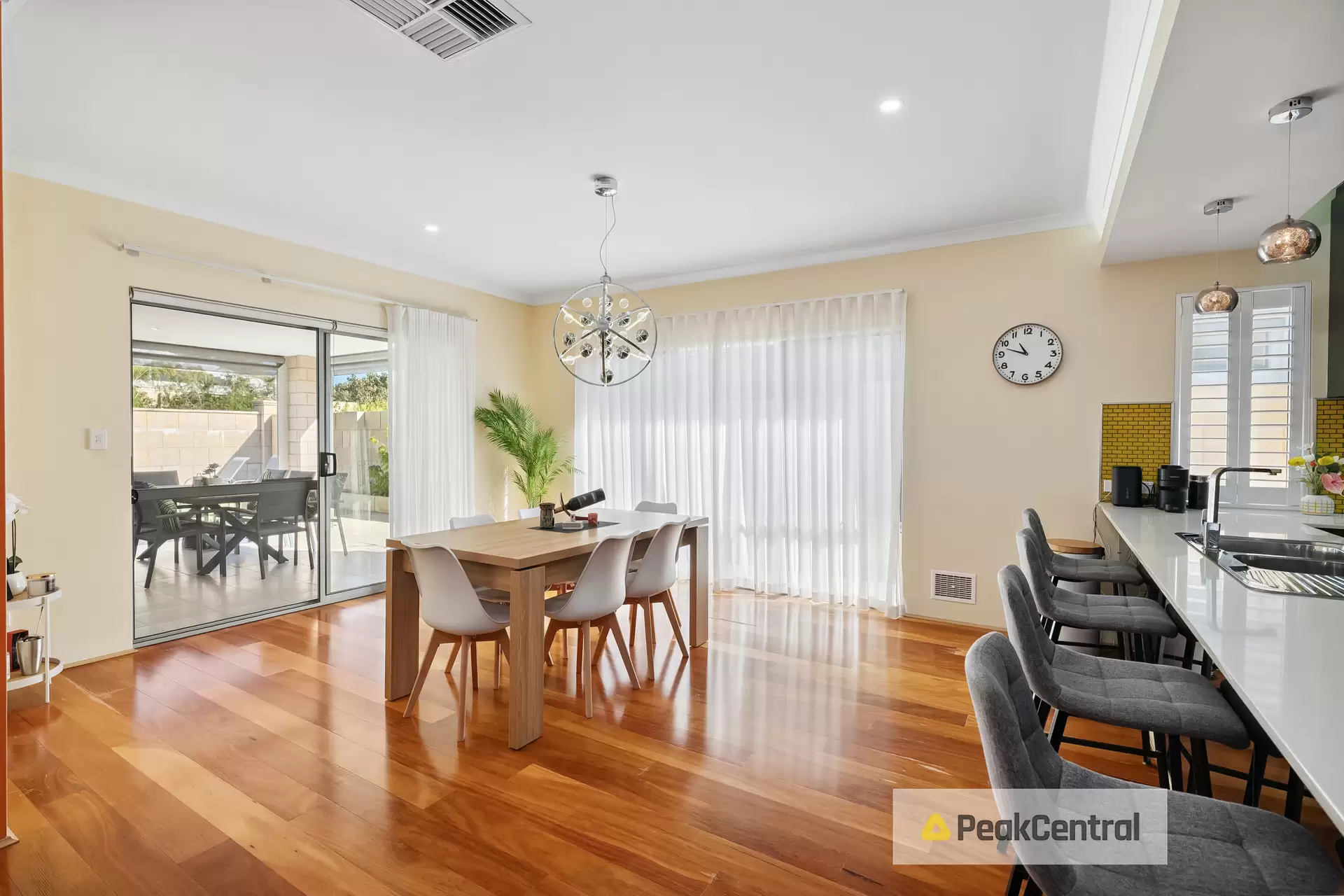 10 Hermitage View, Secret Harbour Sold by Peak Central Property Group - image 1