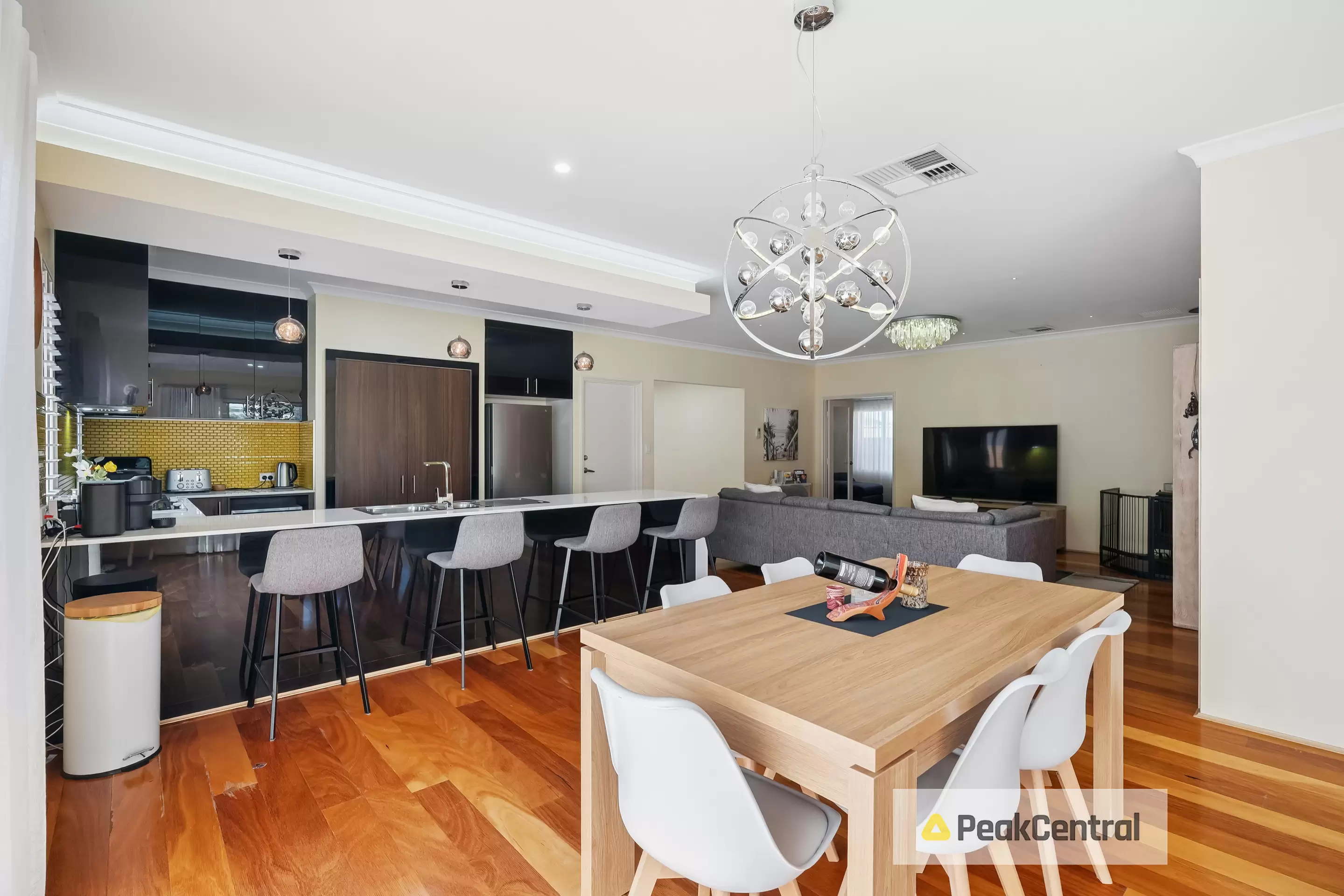 10 Hermitage View, Secret Harbour Sold by Peak Central Property Group - image 3