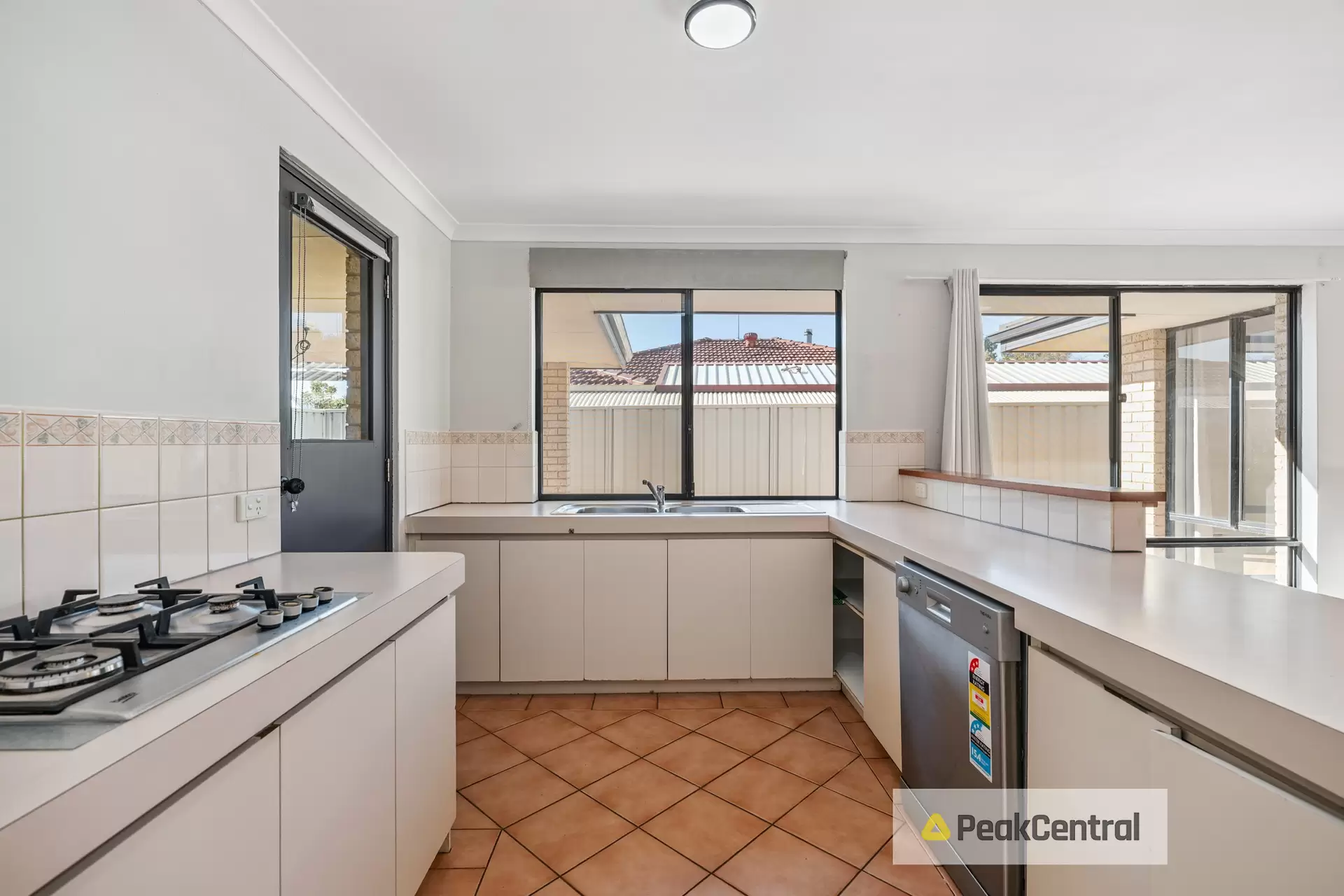 9 Flores Place, Waikiki Sold by Peak Central Property Group - image 1