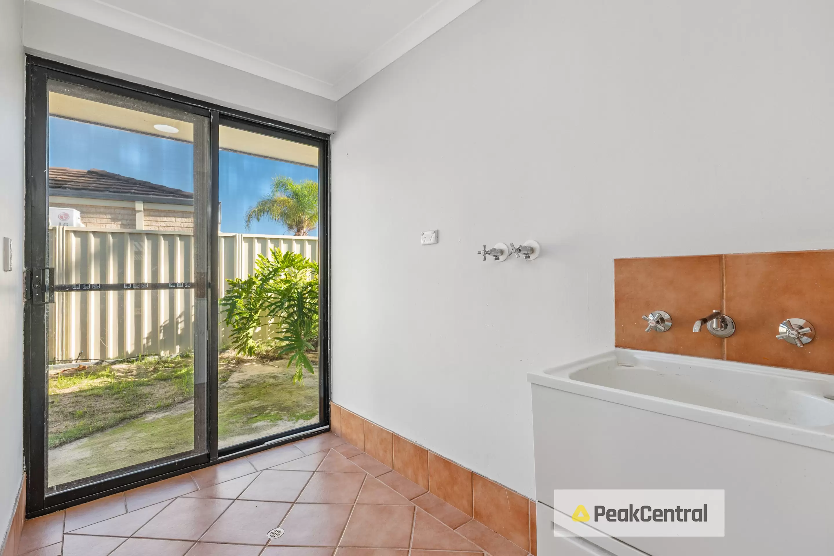9 Flores Place, Waikiki Sold by Peak Central Property Group - image 13