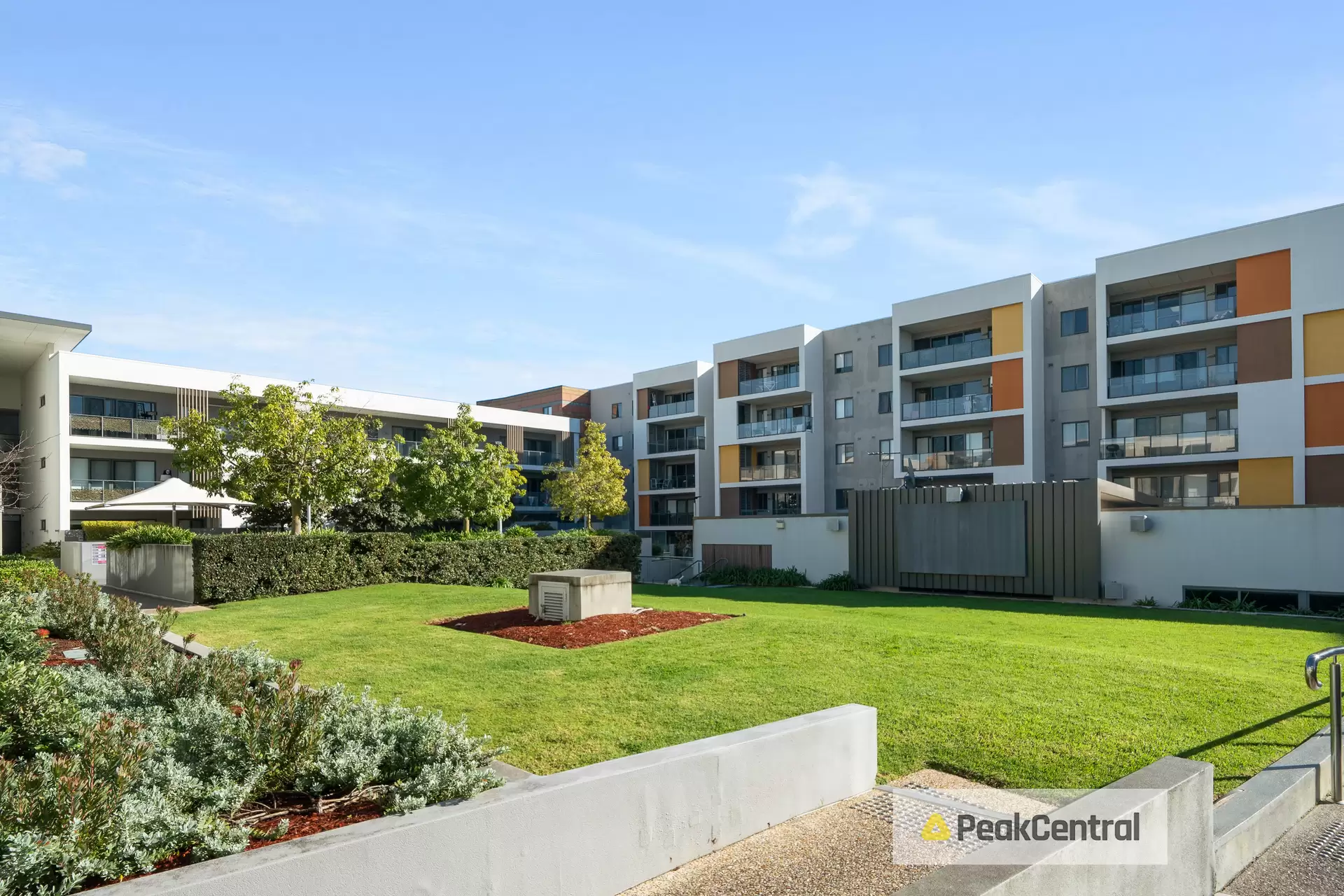 30/1 Stockton Bend, Cockburn Central Sold by Peak Central Property Group - image 1