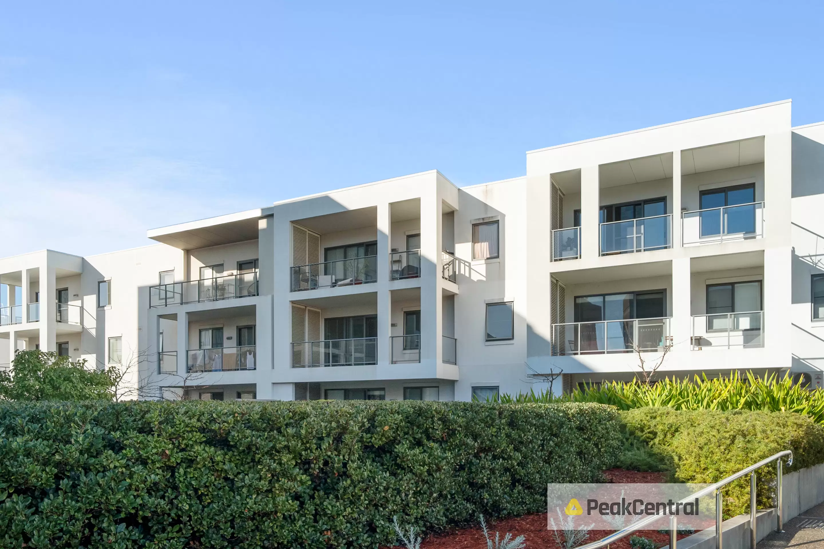 30/1 Stockton Bend, Cockburn Central Sold by Peak Central Property Group - image 2