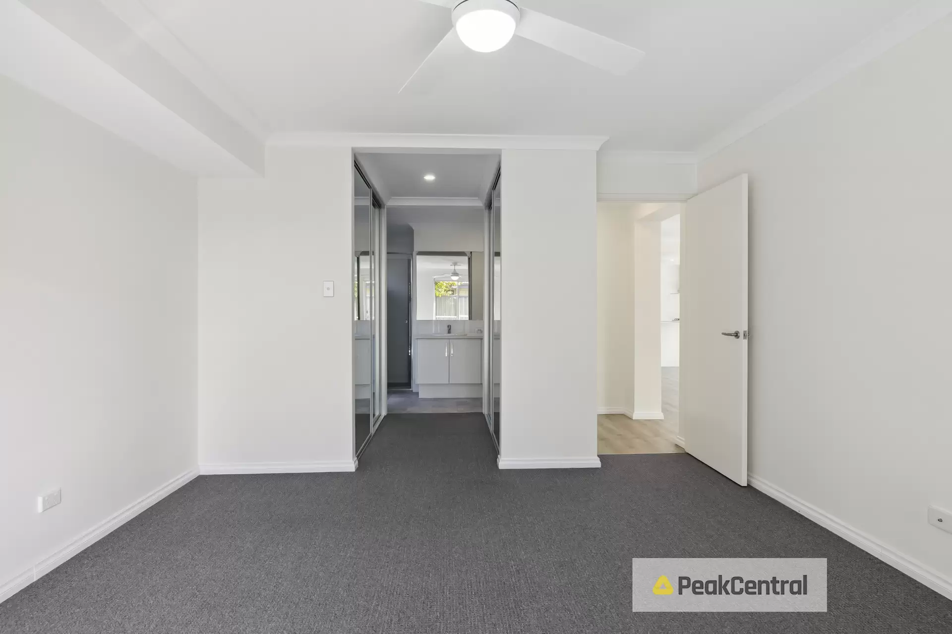 30 Wintergreen Crescent, Treeby Sold by Peak Central Property Group - image 1