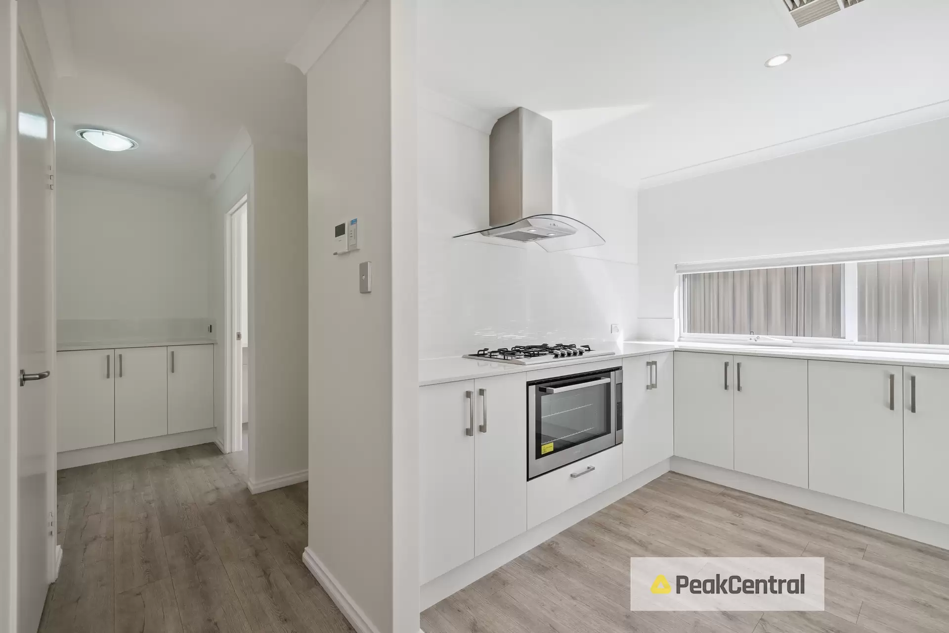 30 Wintergreen Crescent, Treeby Sold by Peak Central Property Group - image 1