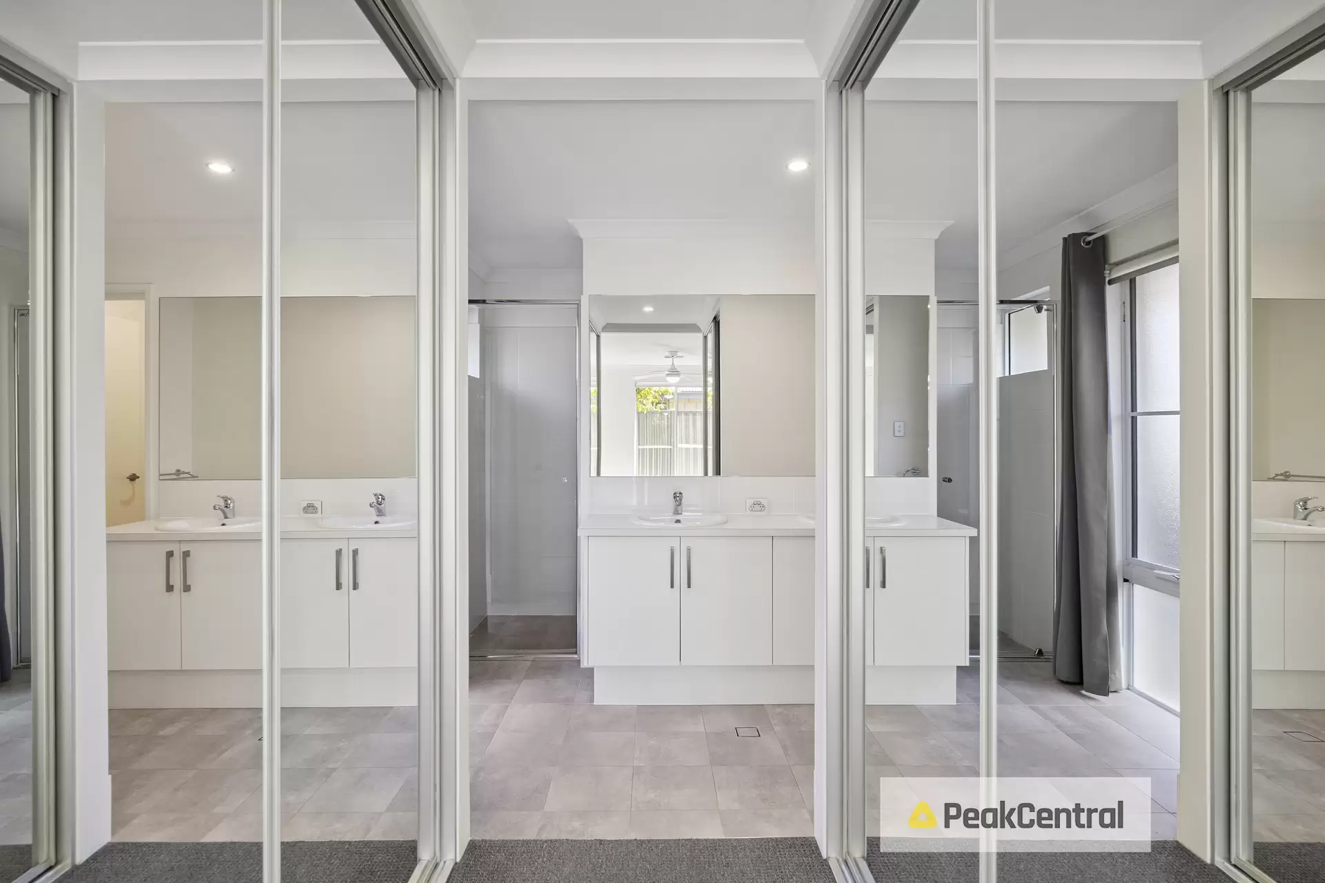 30 Wintergreen Crescent, Treeby Sold by Peak Central Property Group - image 1