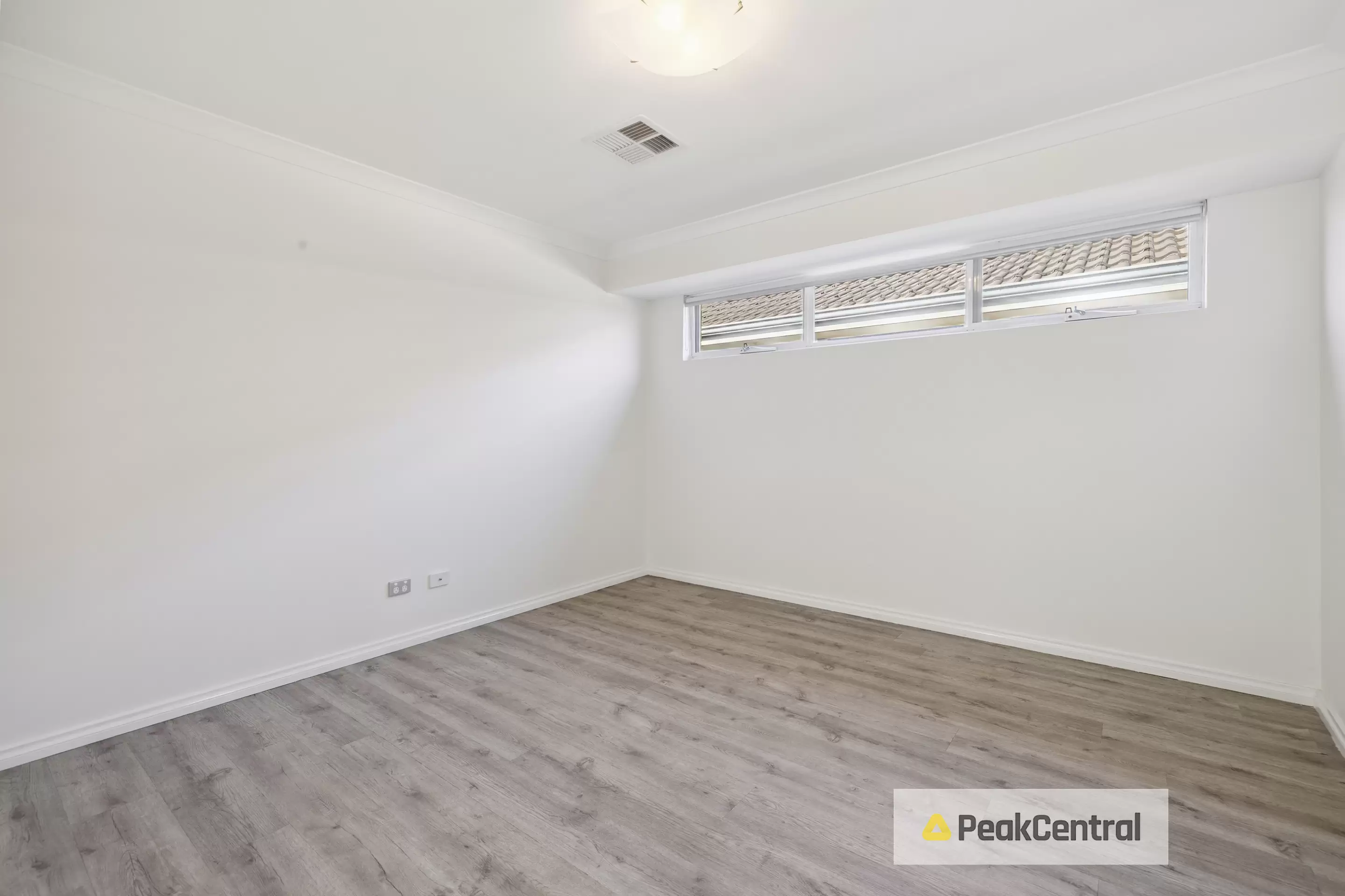 30 Wintergreen Crescent, Treeby Sold by Peak Central Property Group - image 6