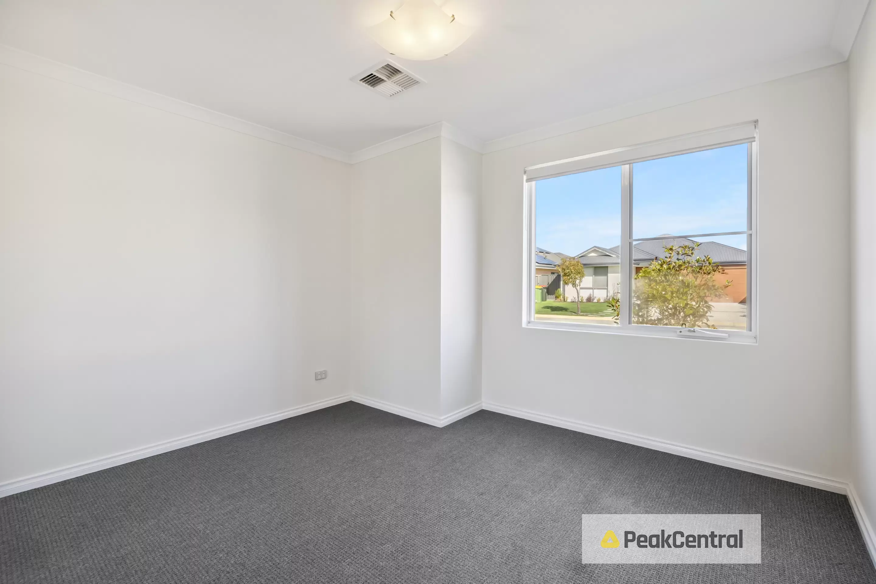 30 Wintergreen Crescent, Treeby Sold by Peak Central Property Group - image 17