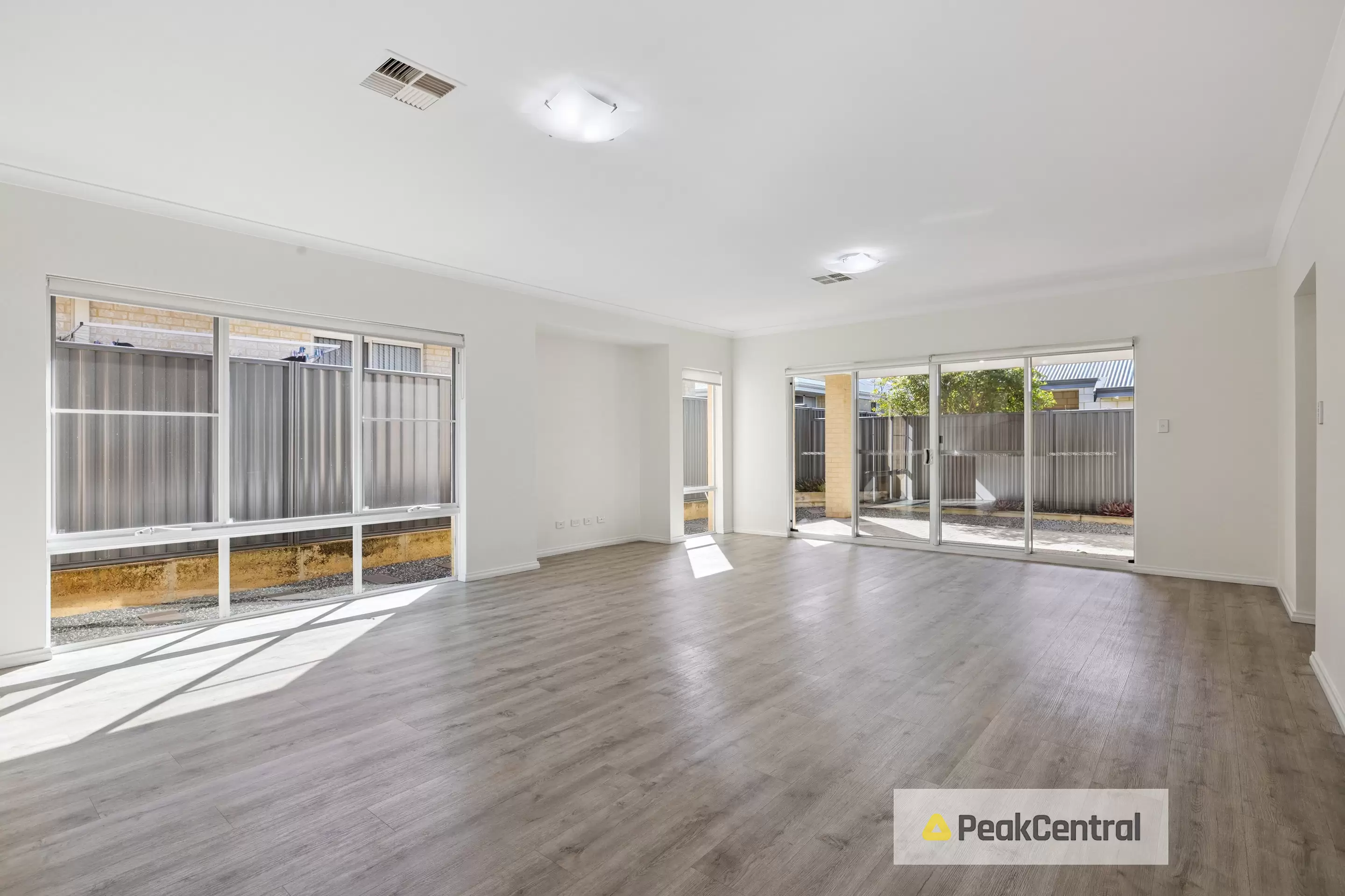 30 Wintergreen Crescent, Treeby Sold by Peak Central Property Group - image 5