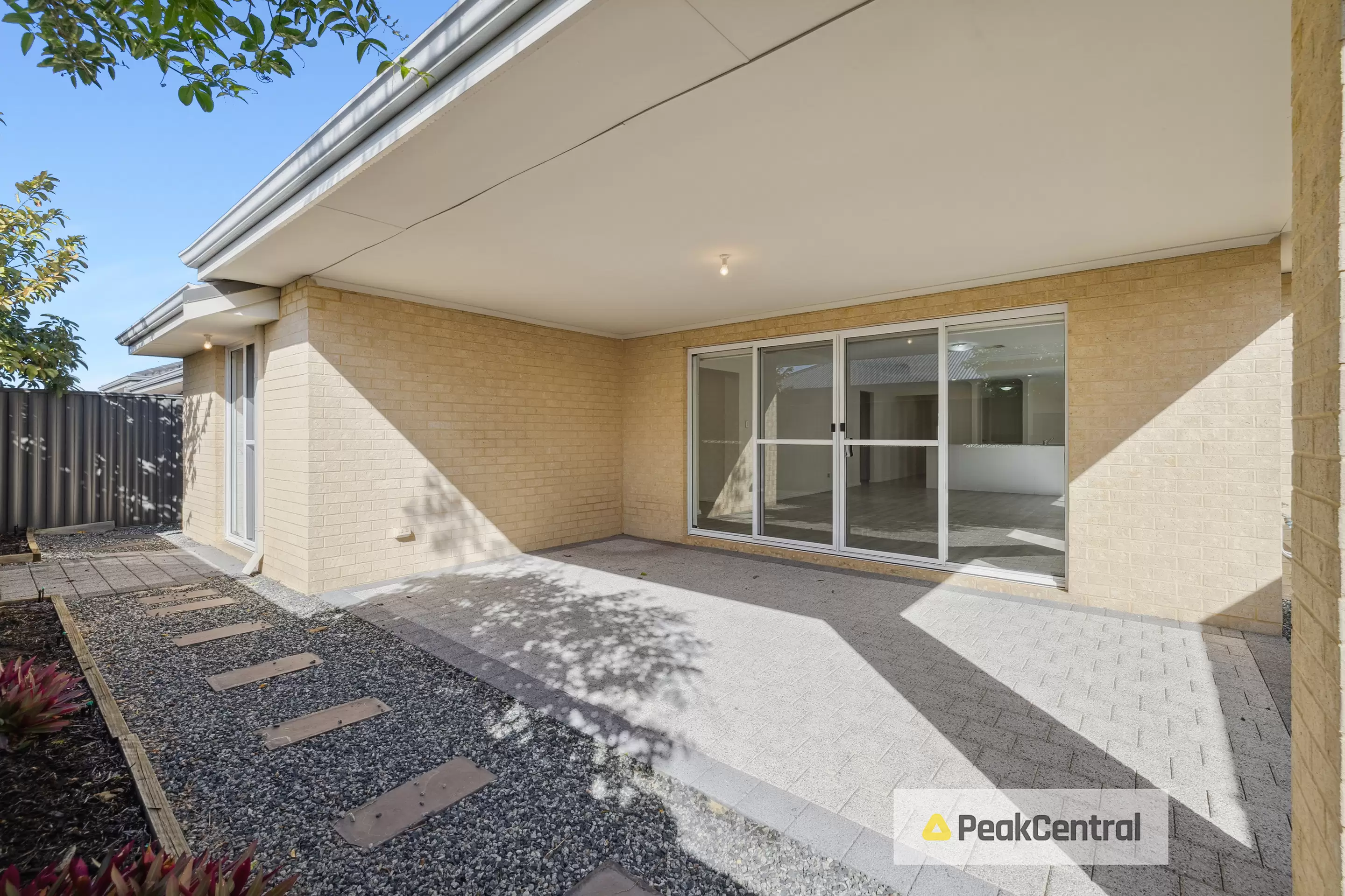 30 Wintergreen Crescent, Treeby Sold by Peak Central Property Group - image 18