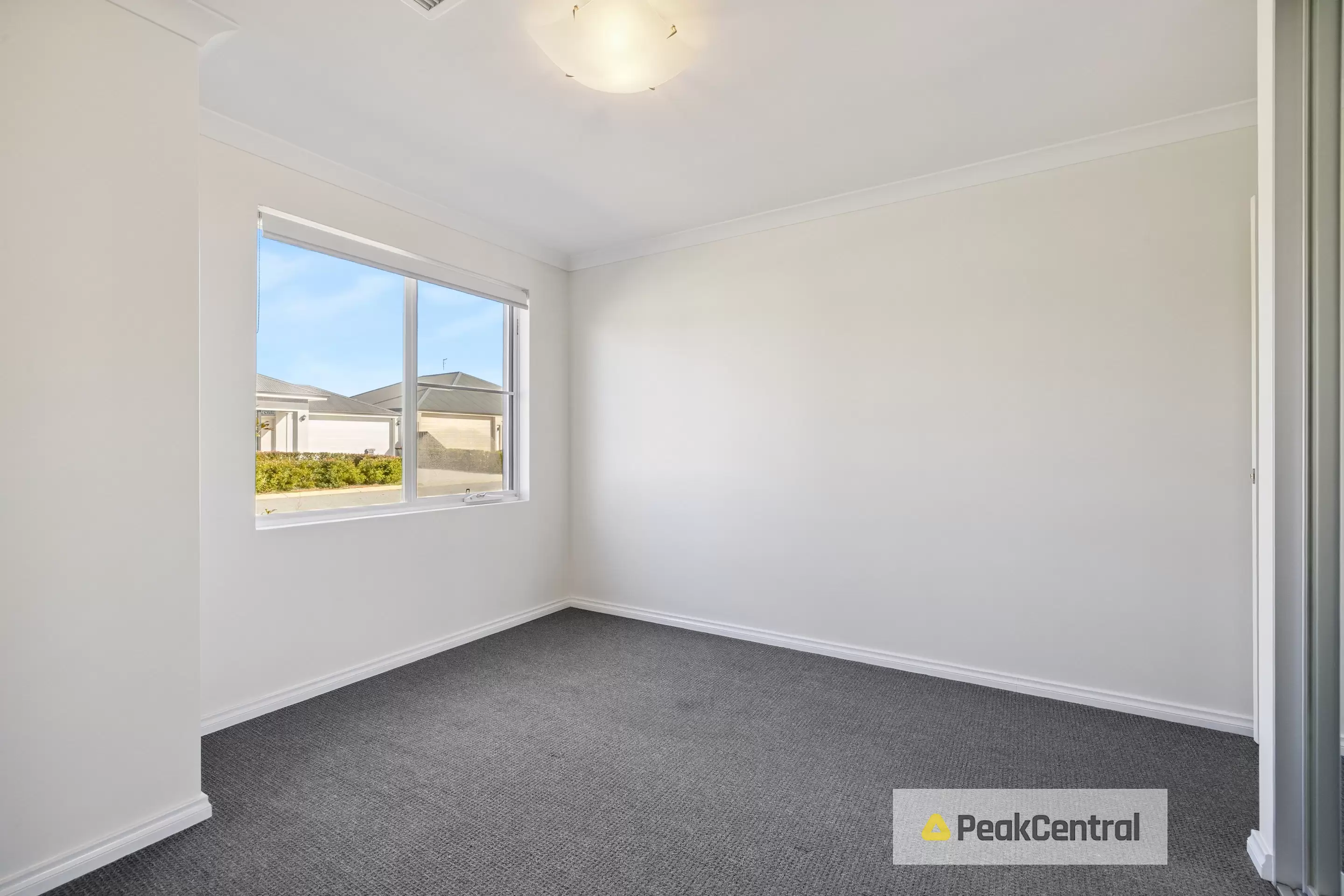 30 Wintergreen Crescent, Treeby Sold by Peak Central Property Group - image 15