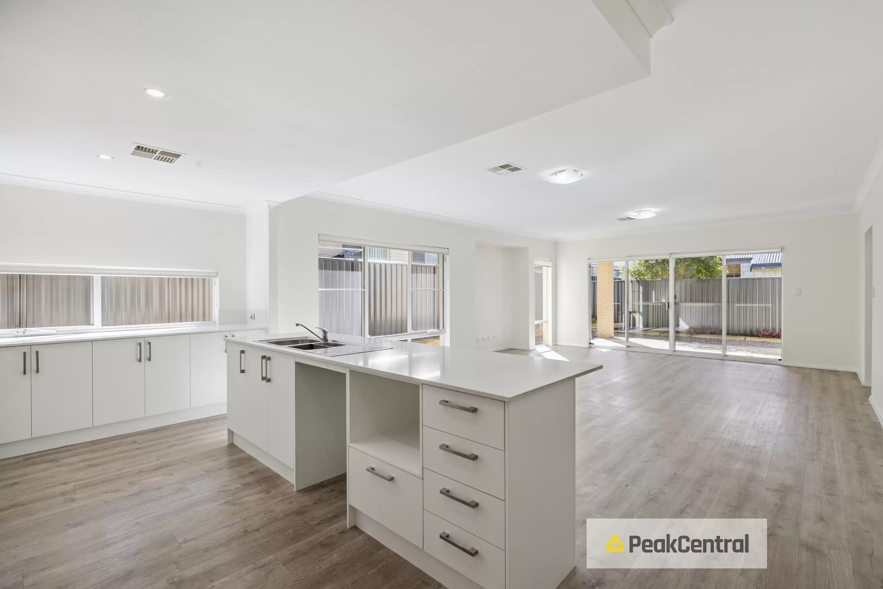 30 Wintergreen Crescent, Treeby Sold by Peak Central Property Group - image 2