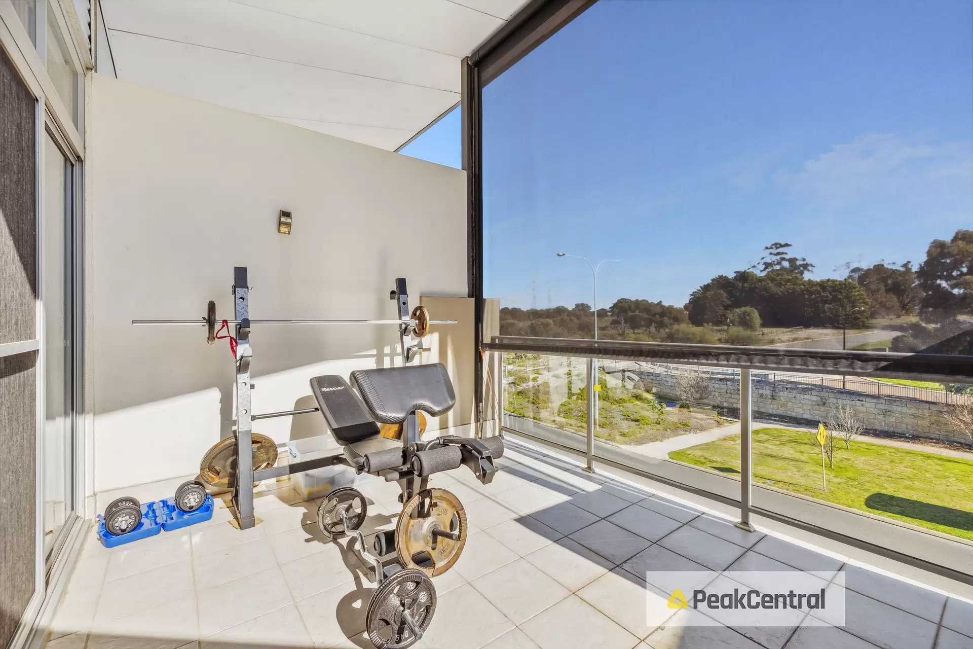 24/105 Wentworth Parade, Success Sold by Peak Central Property Group - image 1
