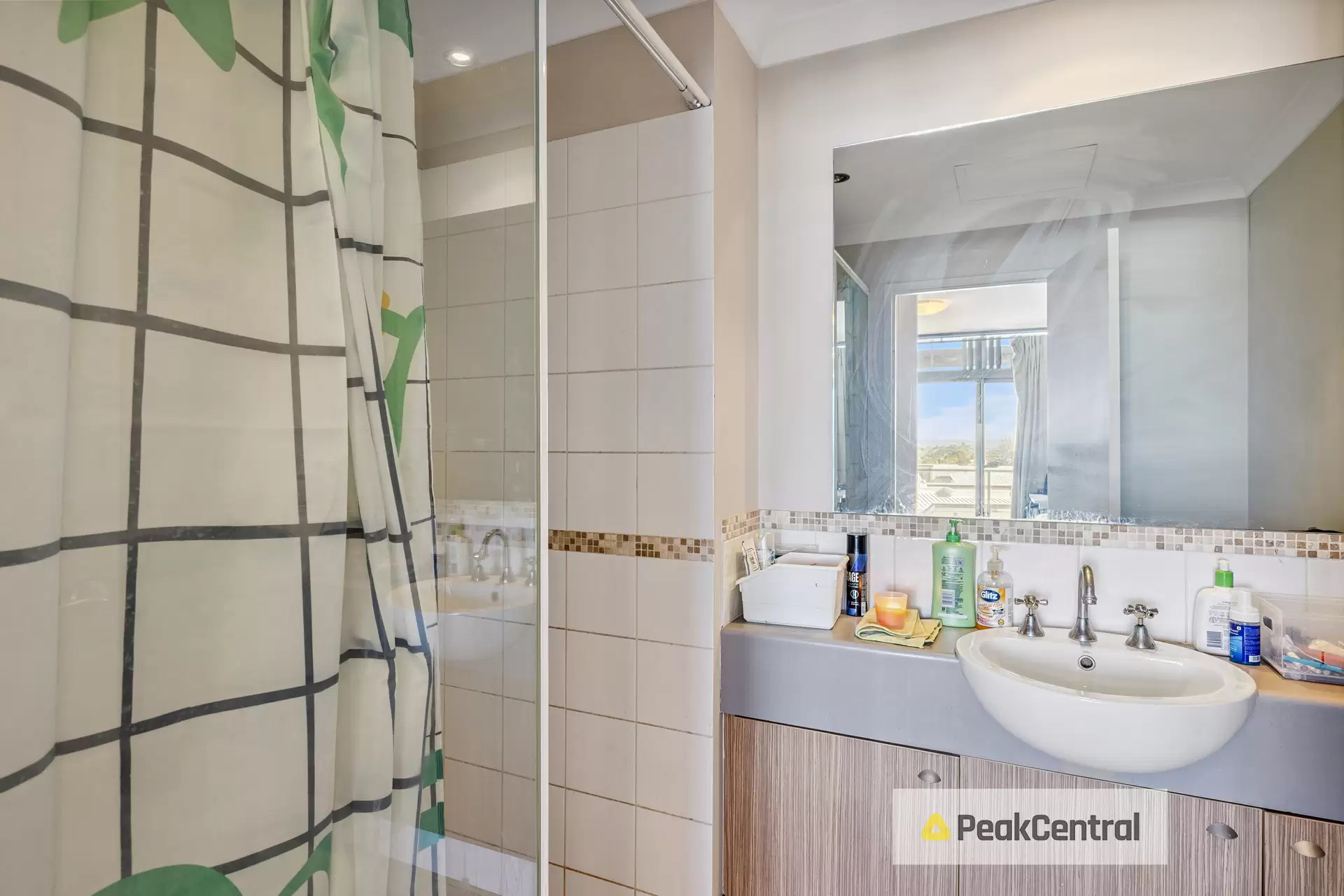 24/105 Wentworth Parade, Success Sold by Peak Central Property Group - image 1