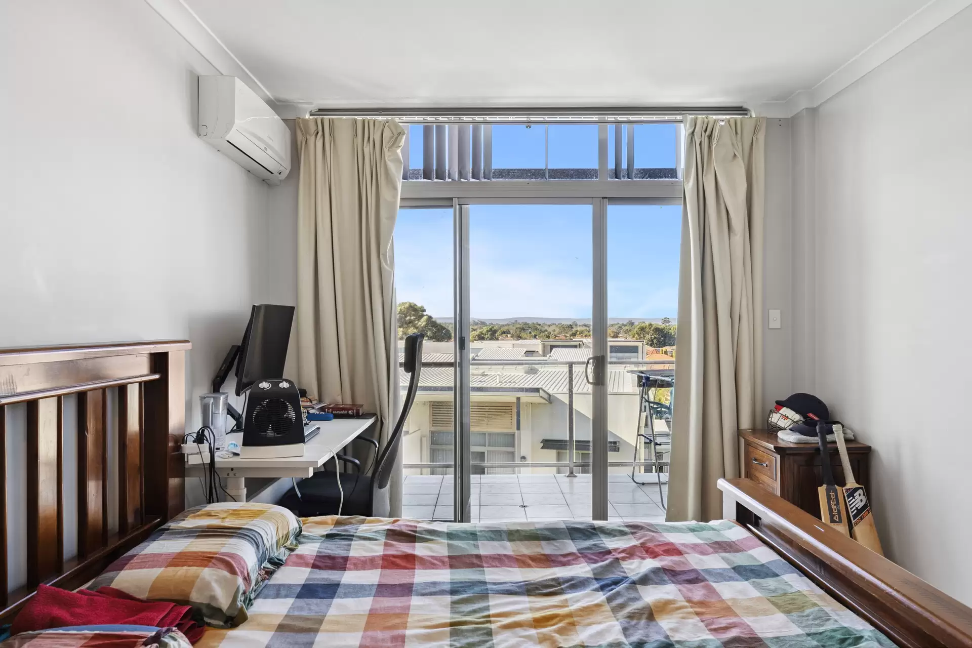 24/105 Wentworth Parade, Success Sold by Peak Central Property Group - image 1
