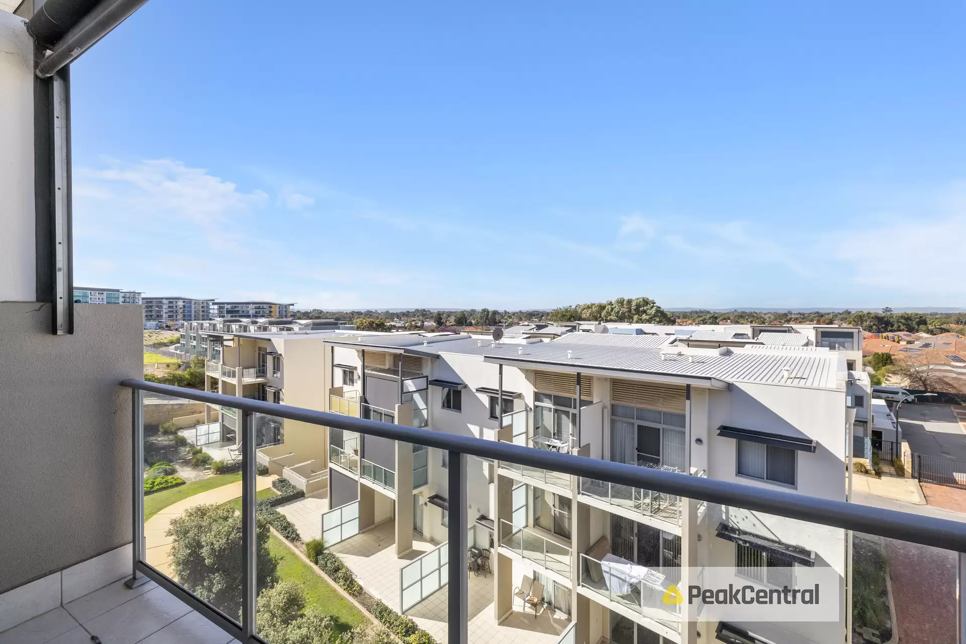 24/105 Wentworth Parade, Success Sold by Peak Central Property Group - image 1