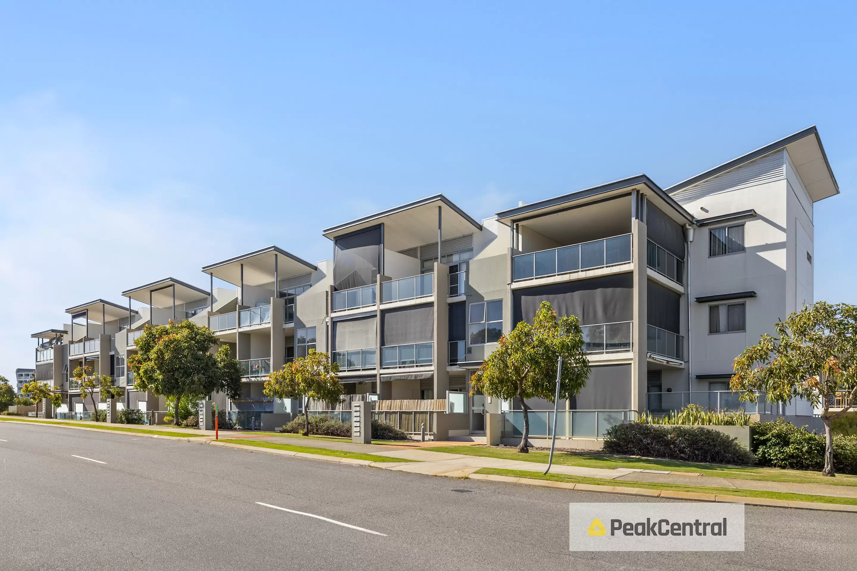 24/105 Wentworth Parade, Success Sold by Peak Central Property Group - image 1