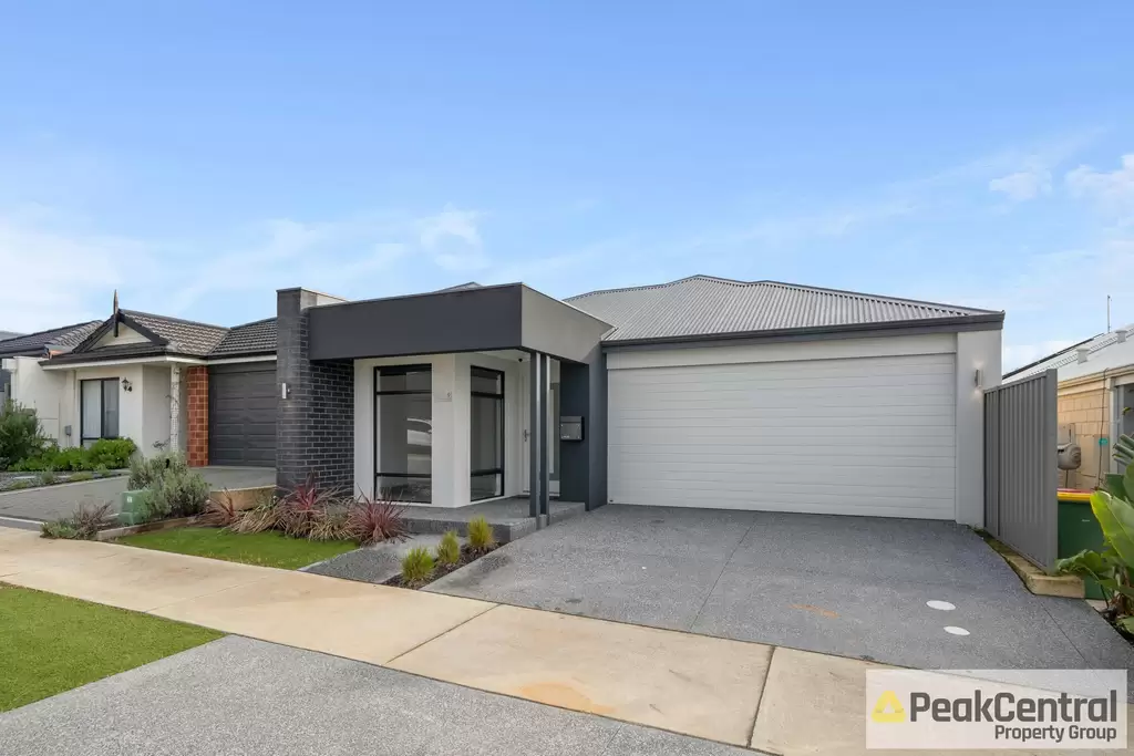 9 Baxteri Way, Hammond Park Leased by Peak Central Property Group