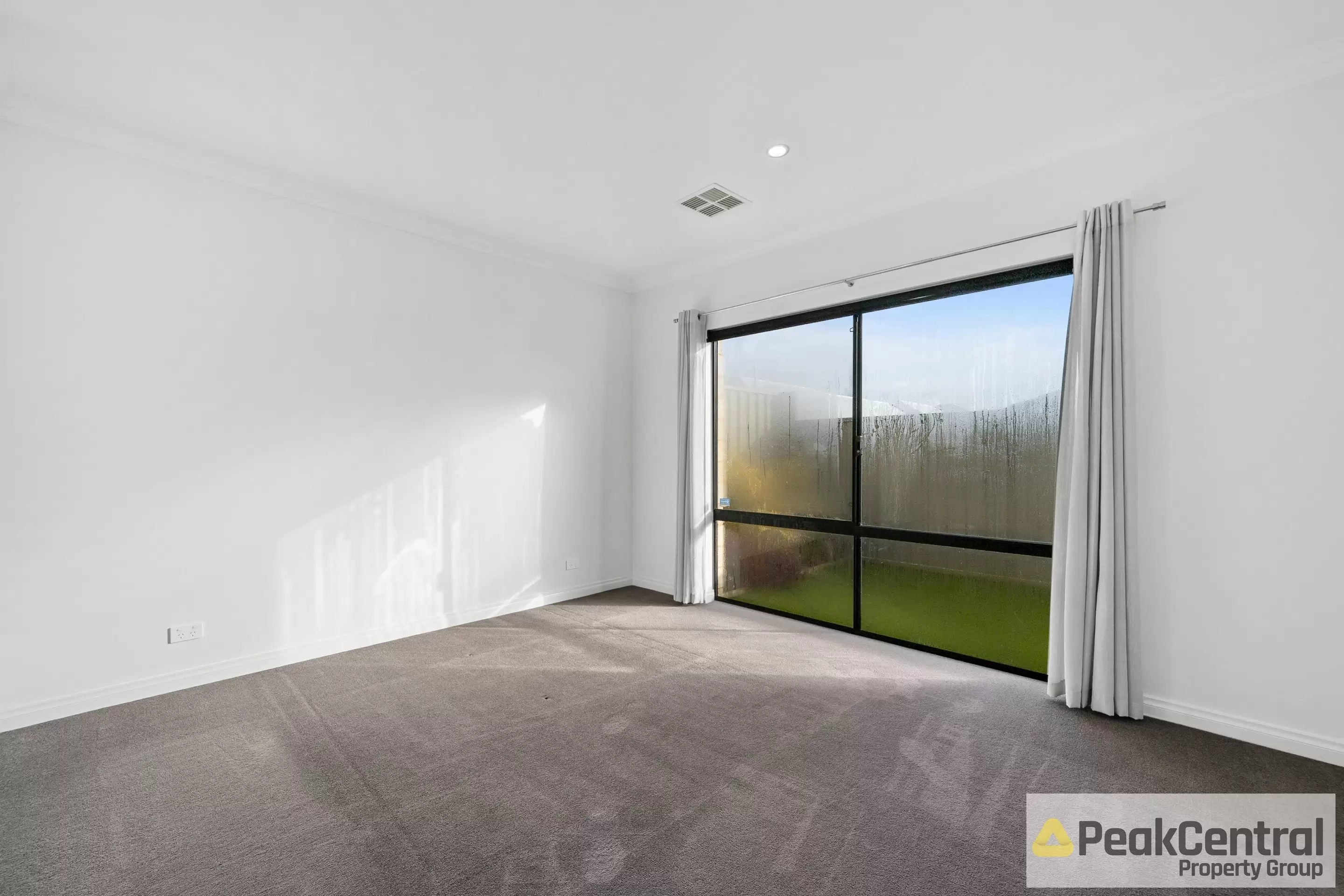 9 Baxteri Way, Hammond Park Leased by Peak Central Property Group - image 13