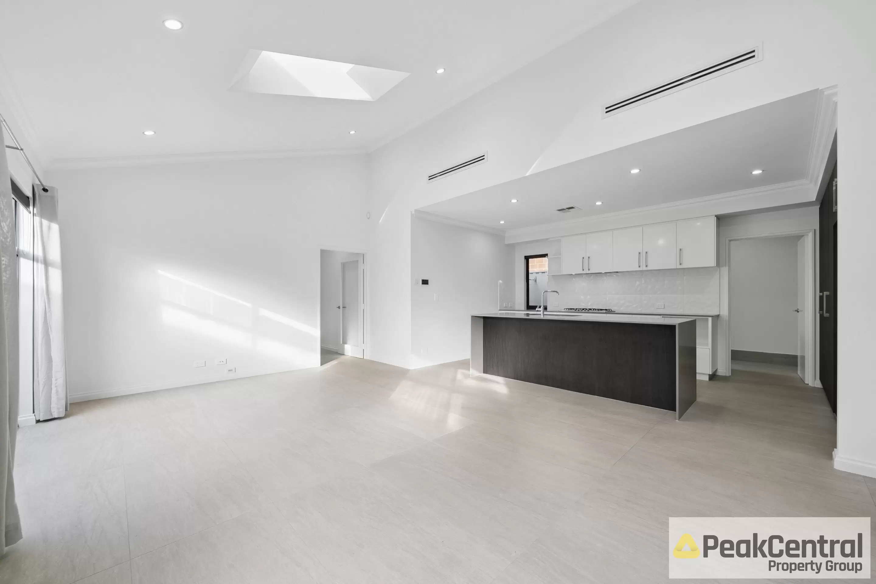 9 Baxteri Way, Hammond Park Leased by Peak Central Property Group - image 3