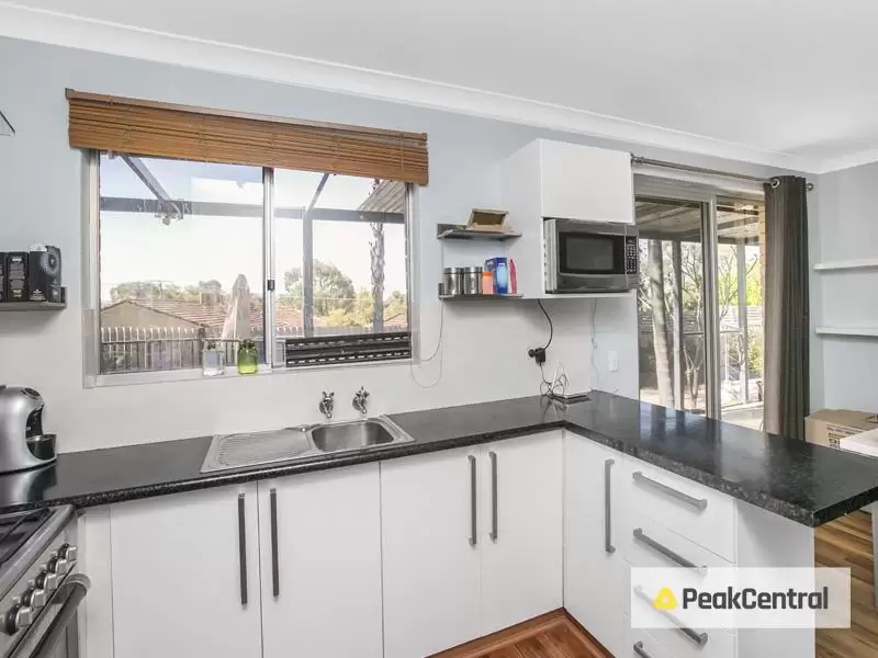 14 Tuart Place, Yangebup Sold by Peak Central Property Group - image 9