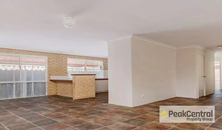 4 Azure Lane, Warnbro Sold by Peak Central Property Group - image 6