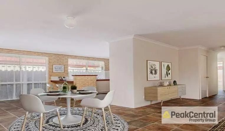 4 Azure Lane, Warnbro Sold by Peak Central Property Group - image 3