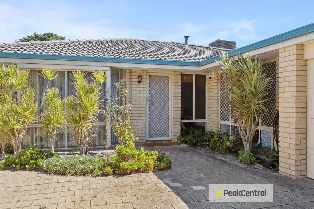 13 Stuart Court, Bateman Sold by Peak Central Property Group