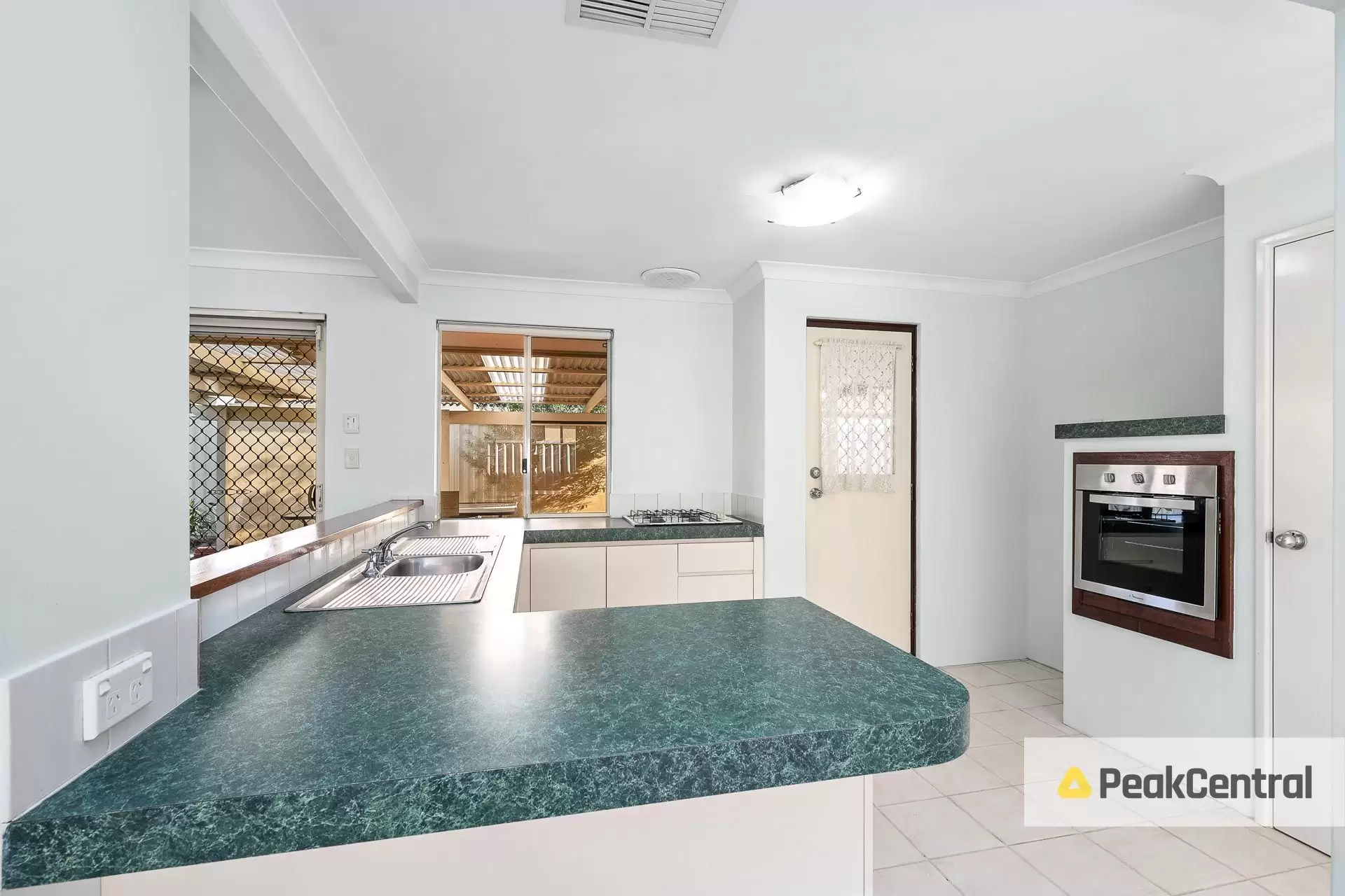 24 Freshwater Drive, Atwell Sold by Peak Central Property Group - image 5